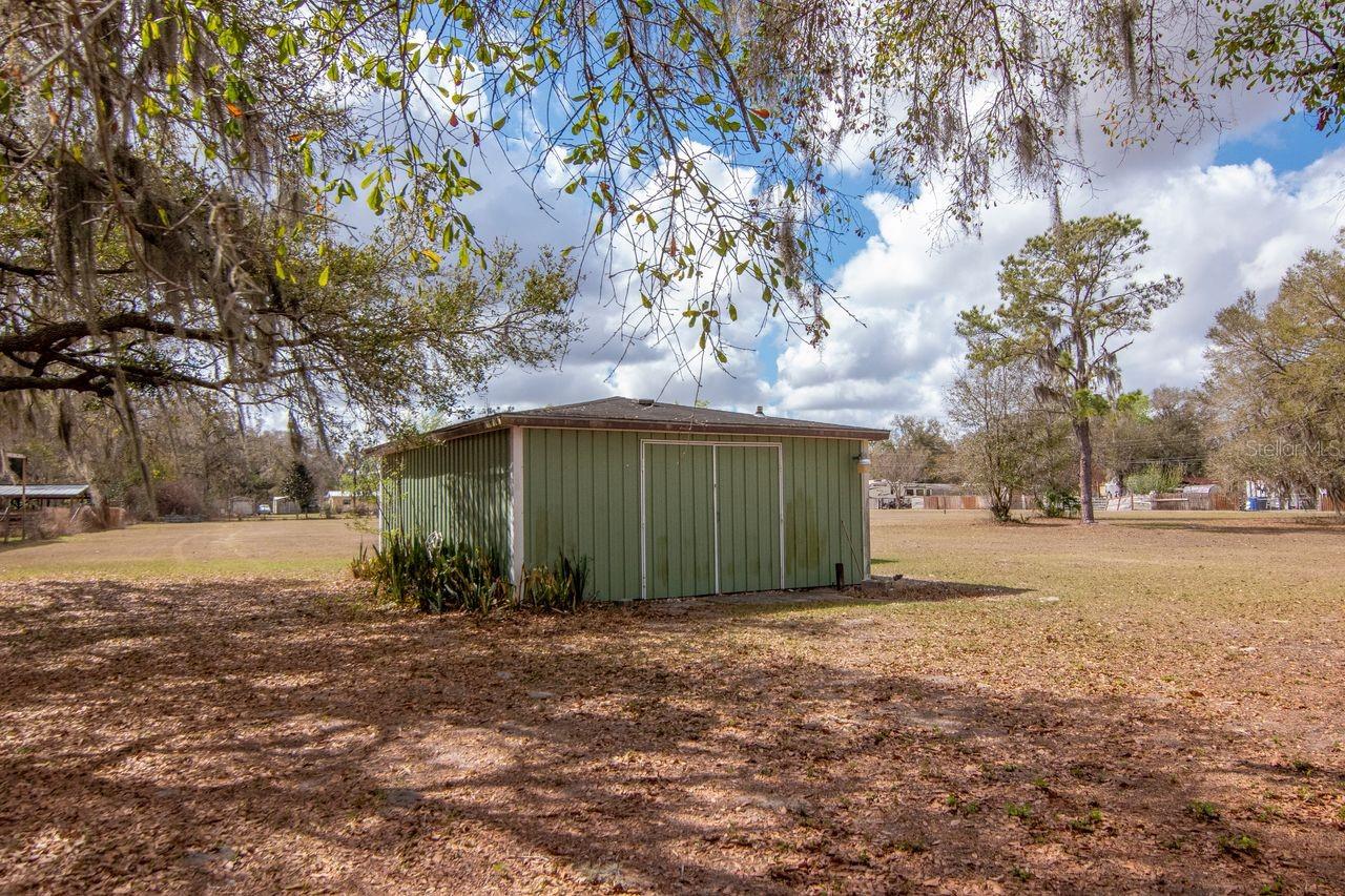 Shed and Workshop with electricity