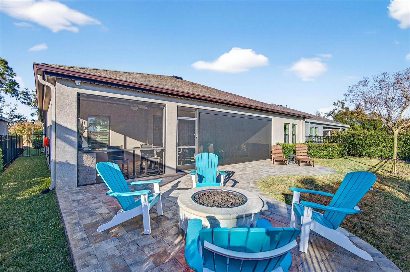 Propane fire pit perfect for those chilly nights. Back yard is fully fenced.