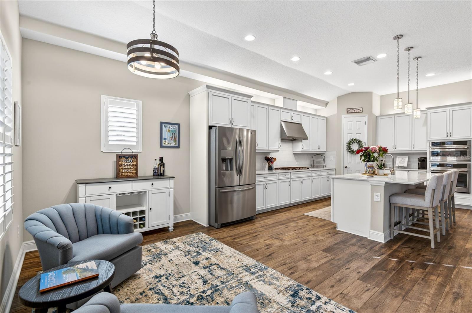 Dinette area off of kitchen