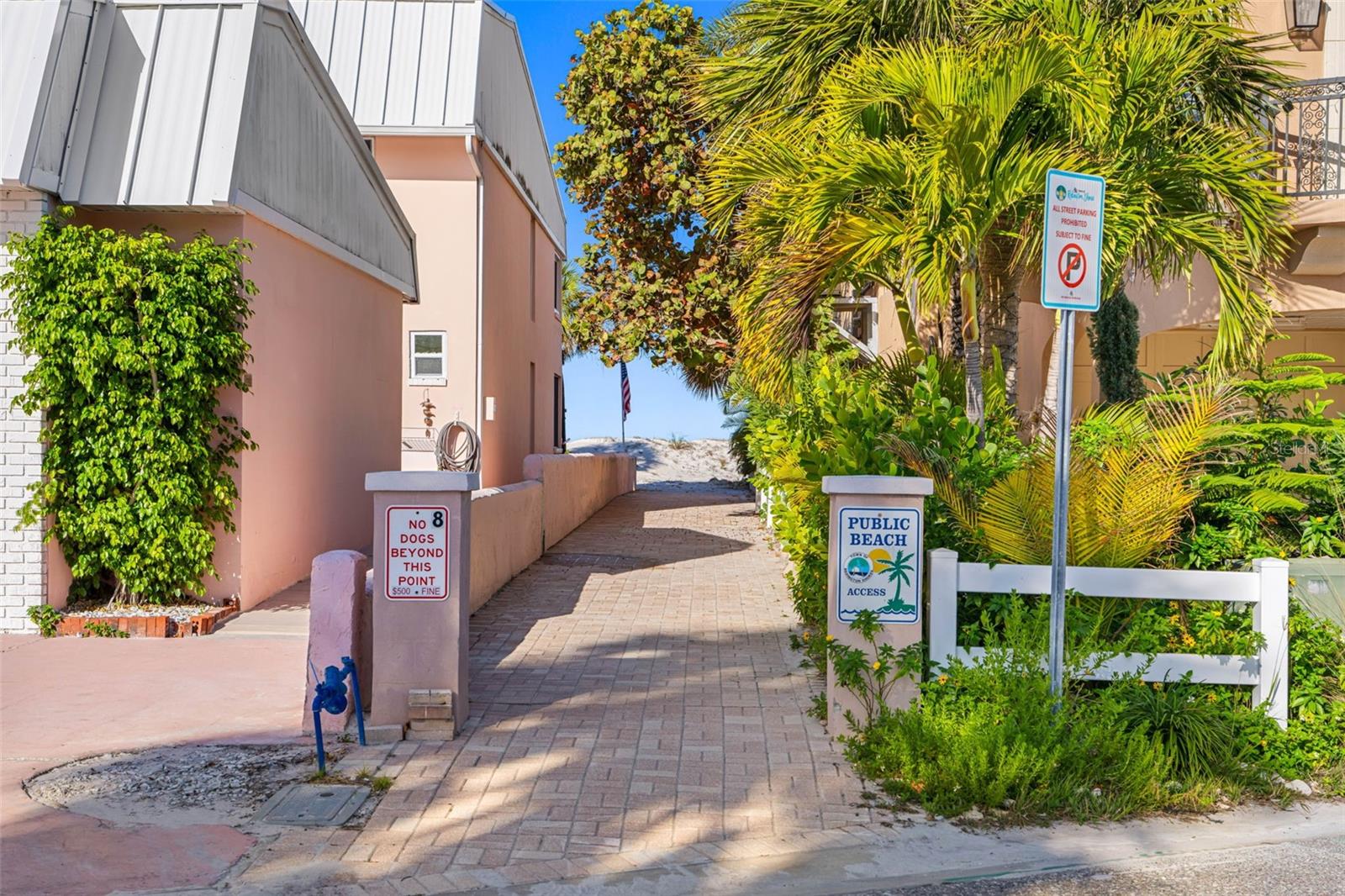 .. Dedicated Beach Access Just 300 Steps From RSY&Tennis. Right Across The Street. Their is Also A Jolley Trolley Stop Right By The Complex Entrance..