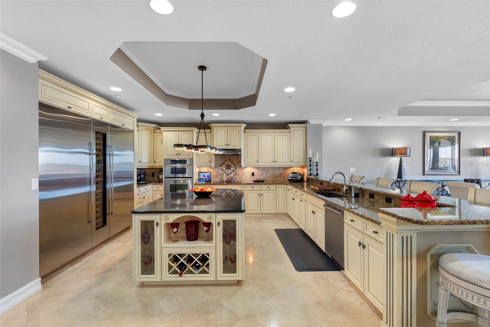 ... .. 4'  X 7' Foot Prep Island Adds Extra Cabinets & Storage Space. Under Cabinet Lighting - Newer Ceiling Lighting -  The Chef Of The House Will Love It..
