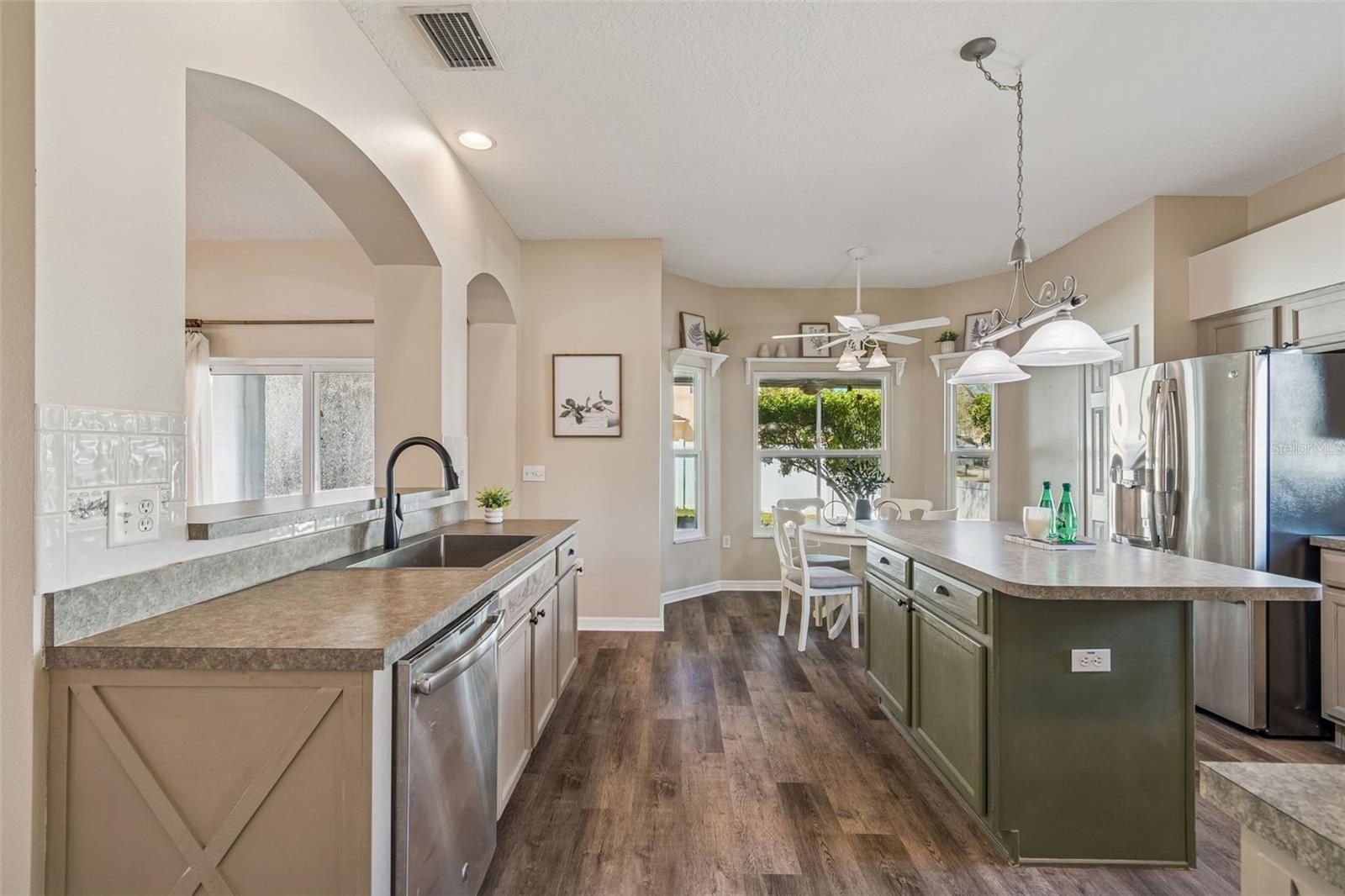 Extra storage and serving area