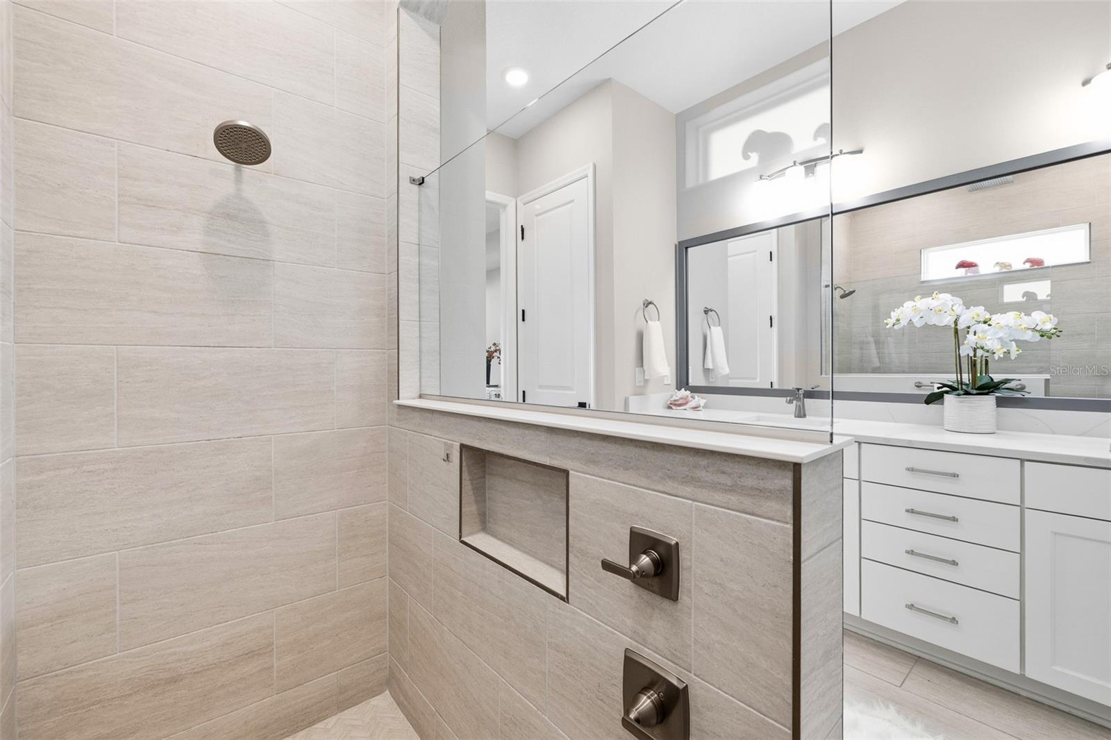 Rain Shower - See Virtual Tour for better view