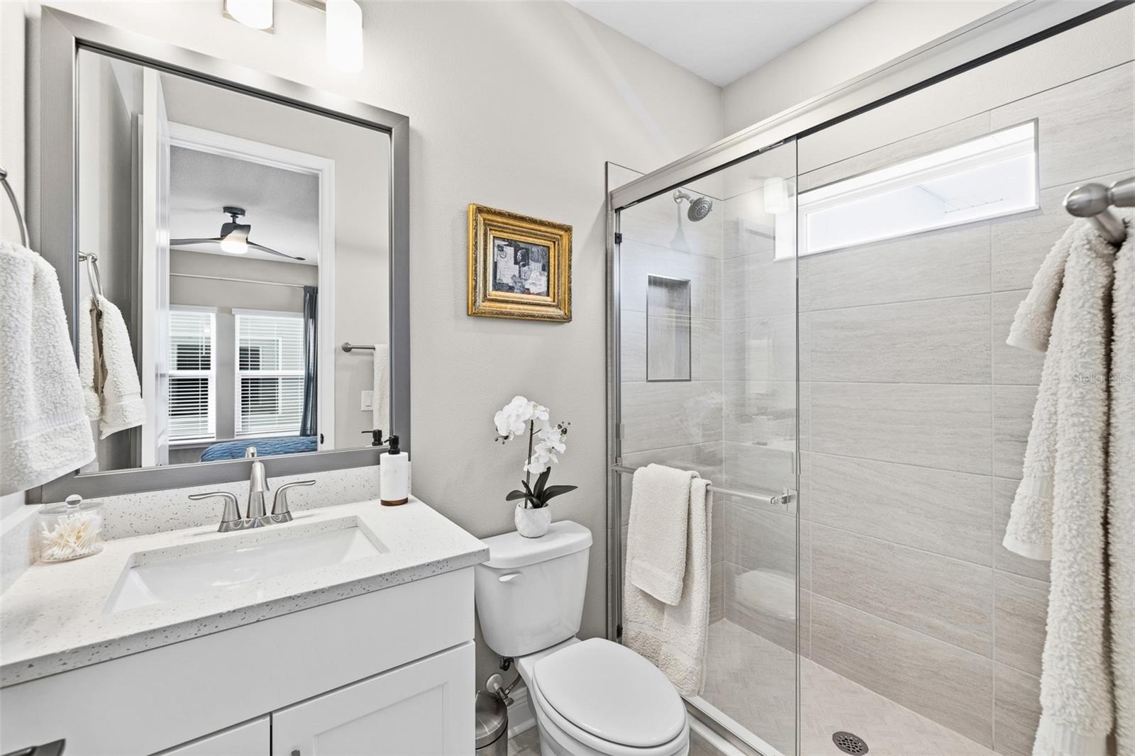 En Suite Full Bath NE Corner