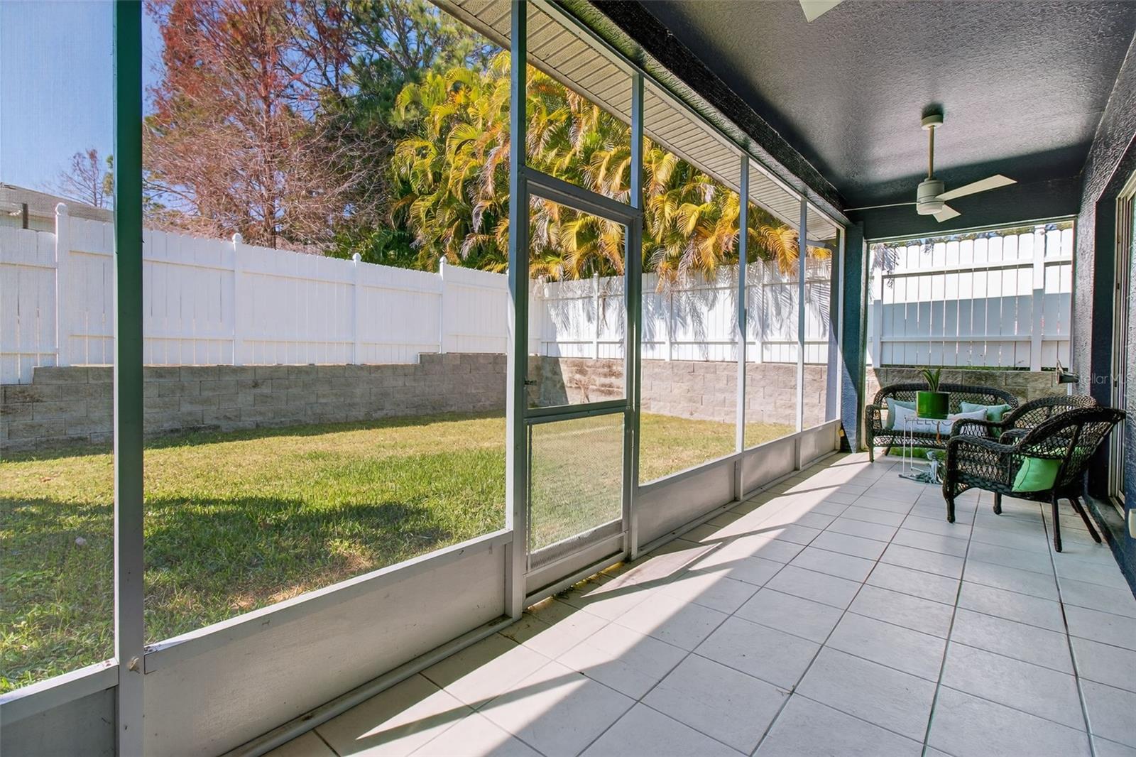 Large screened in patio.