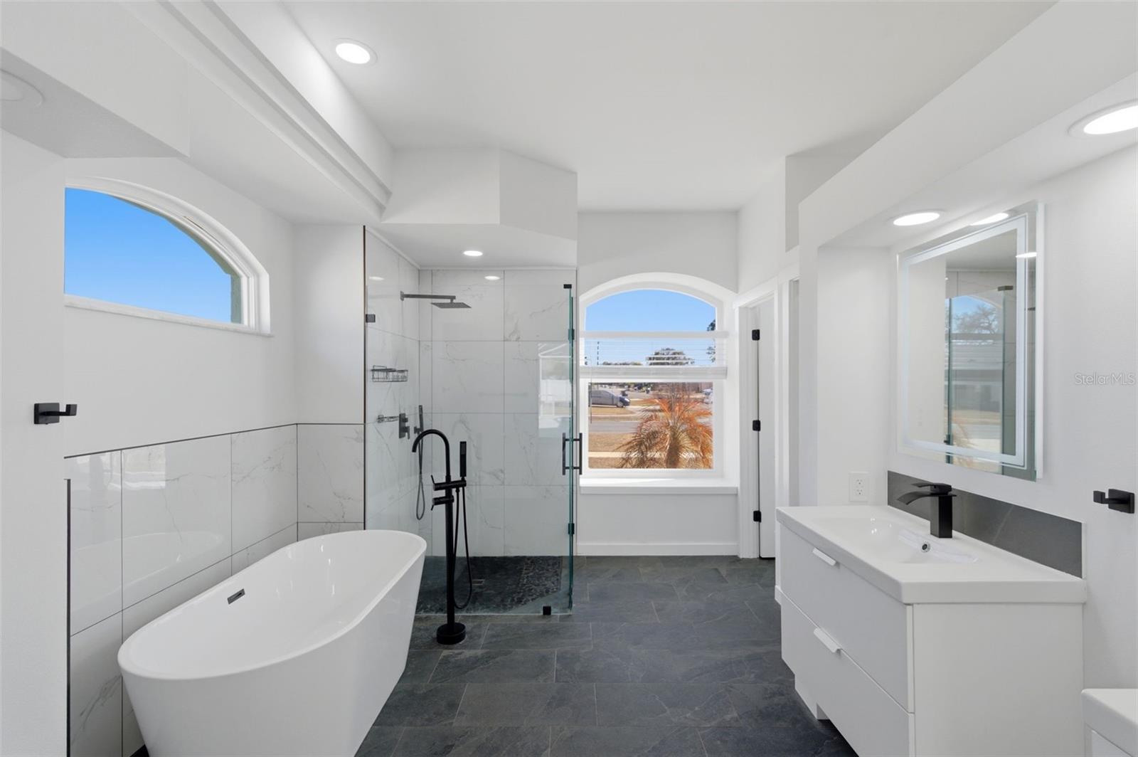 Relax in this spacious spa atmosphere.