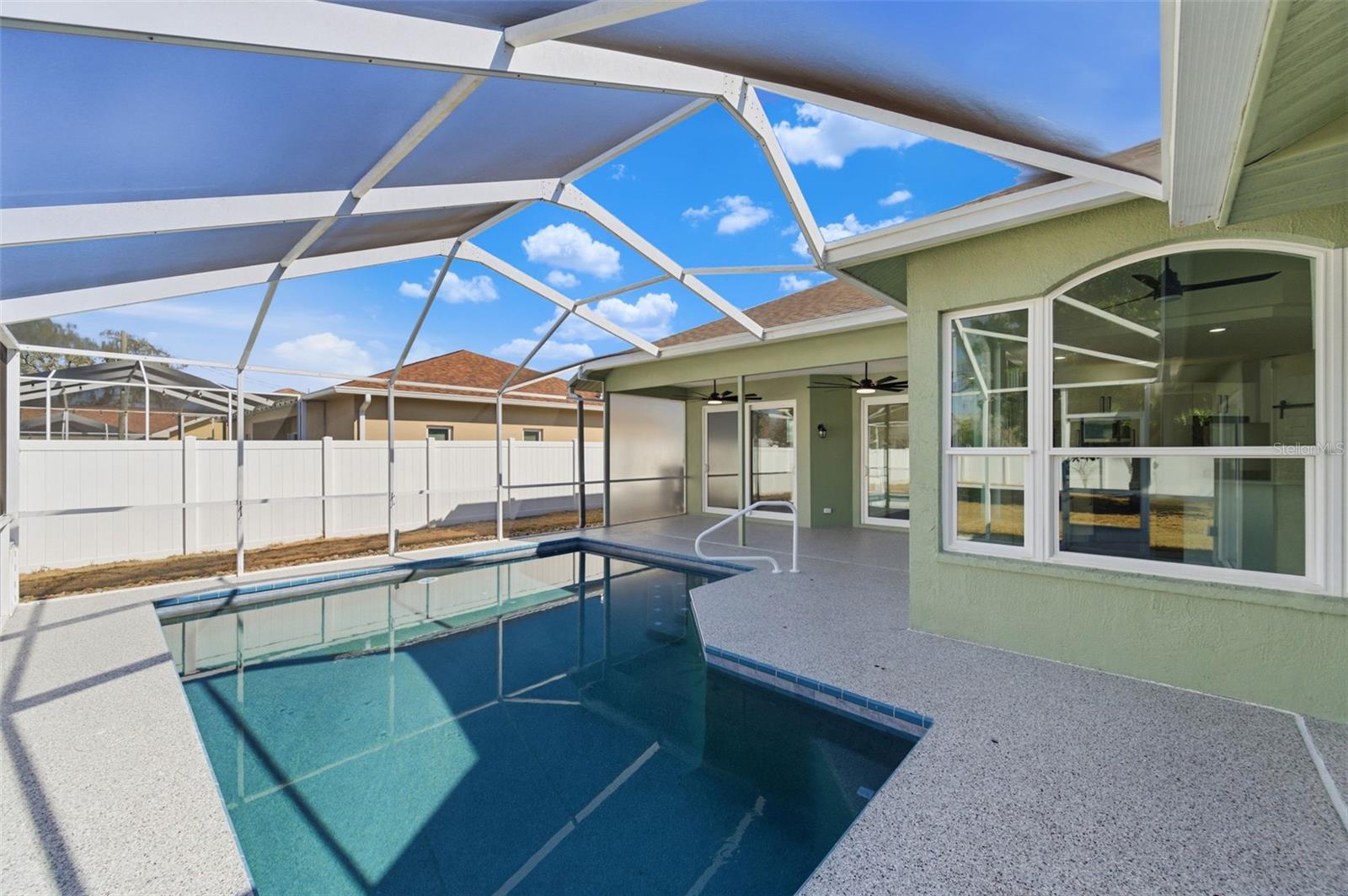 Generous sized lanai