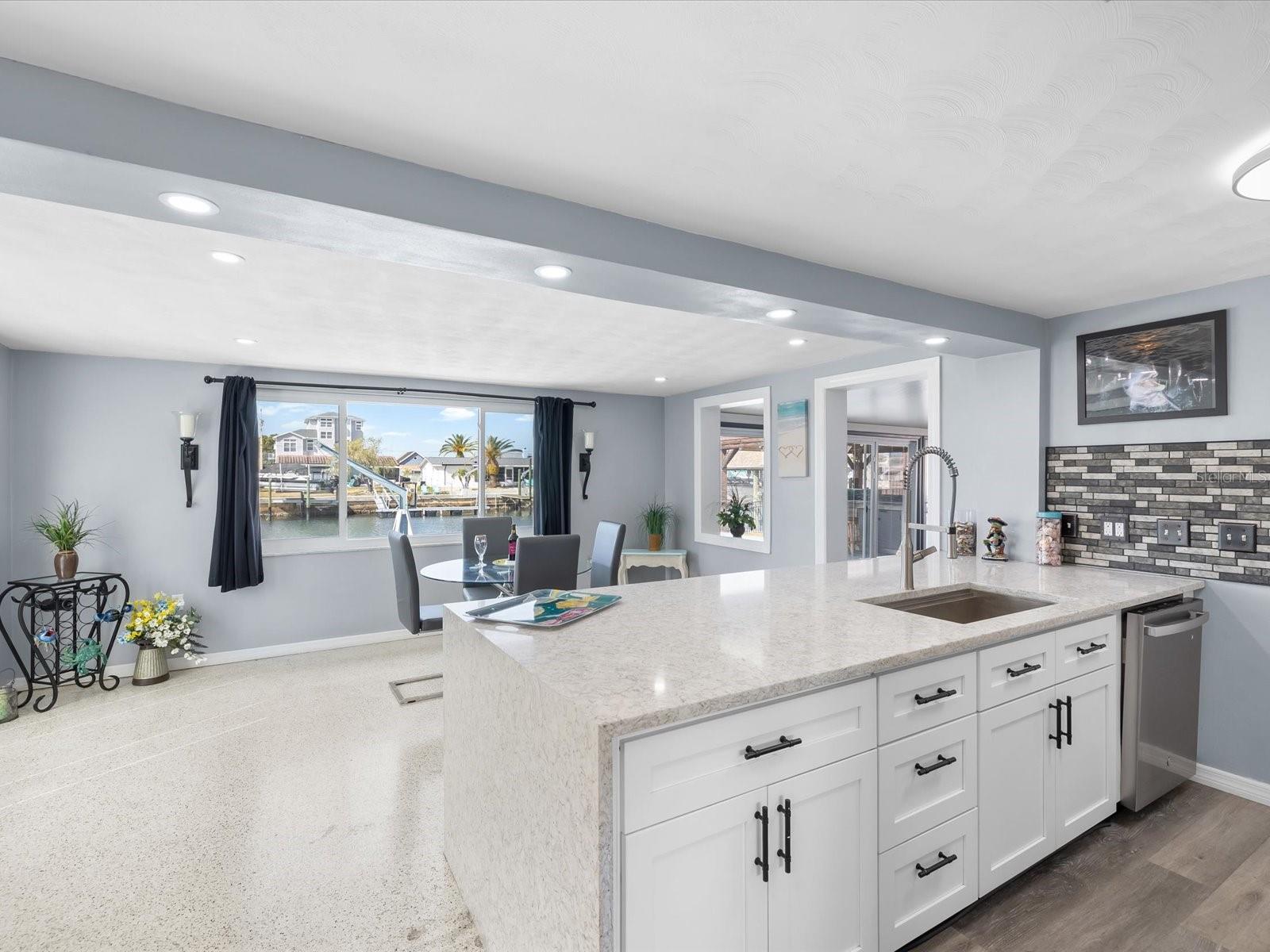 Gorgeous granite countertops!