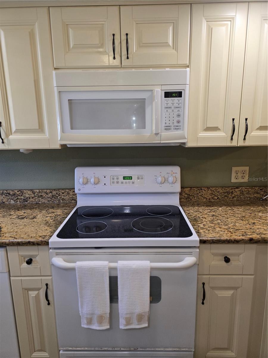 Clean appliances are like new