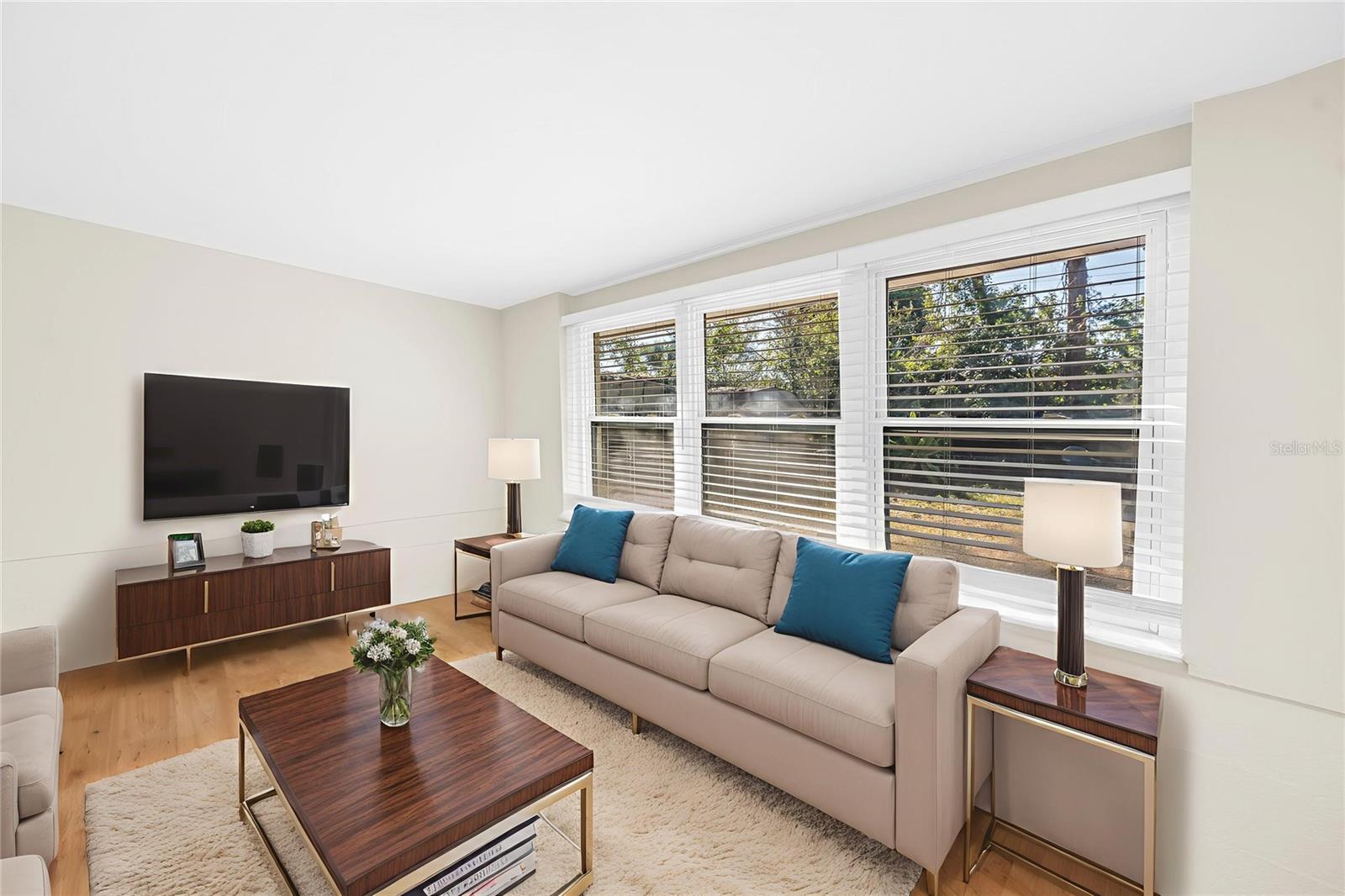 Plenty of space to entertain with this Family room