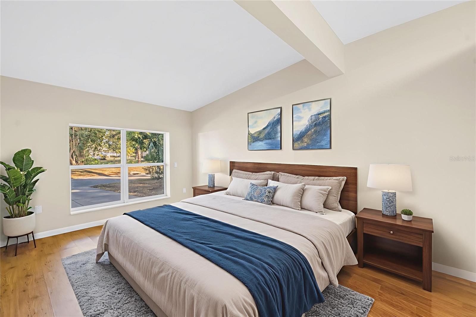 HUGE primary bedroom