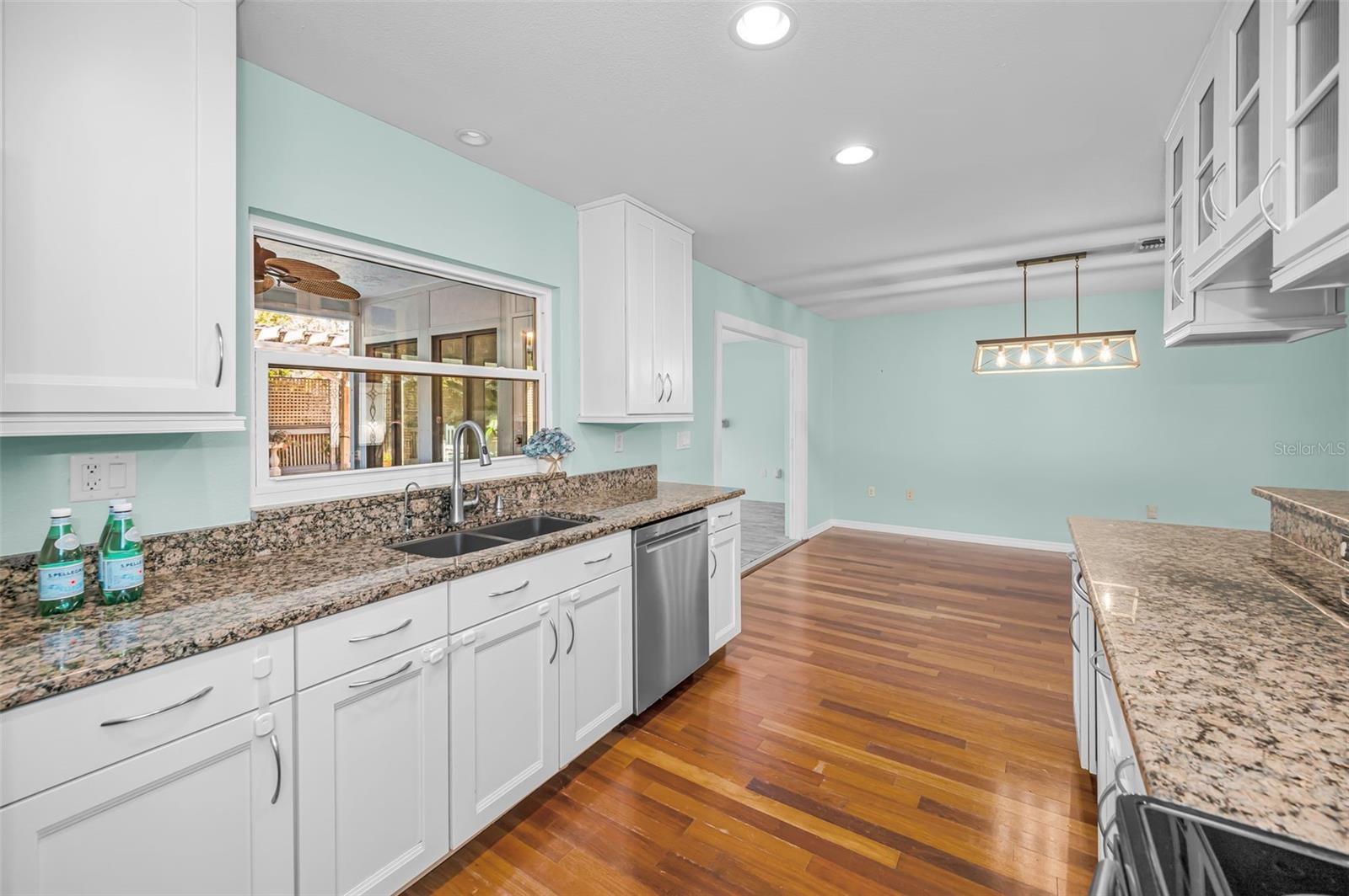 Love the window over the sink!