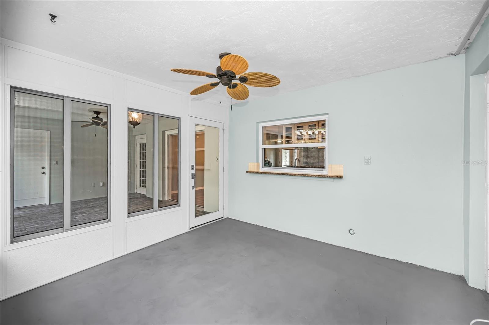 Pass thru window to the kitchen