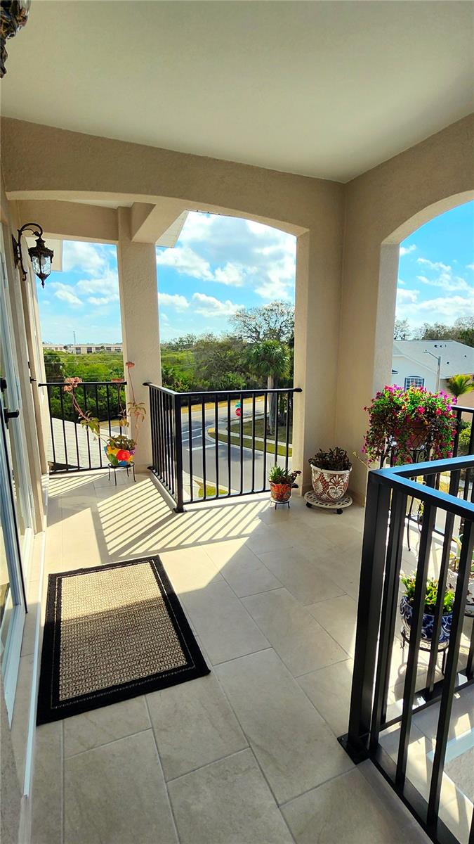 Balcony third floor, front of the house