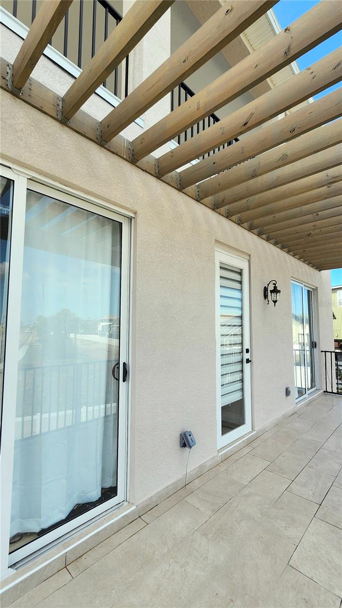 Balcony second floor