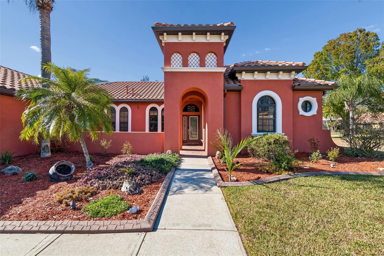 Elegant Mediterranean entry