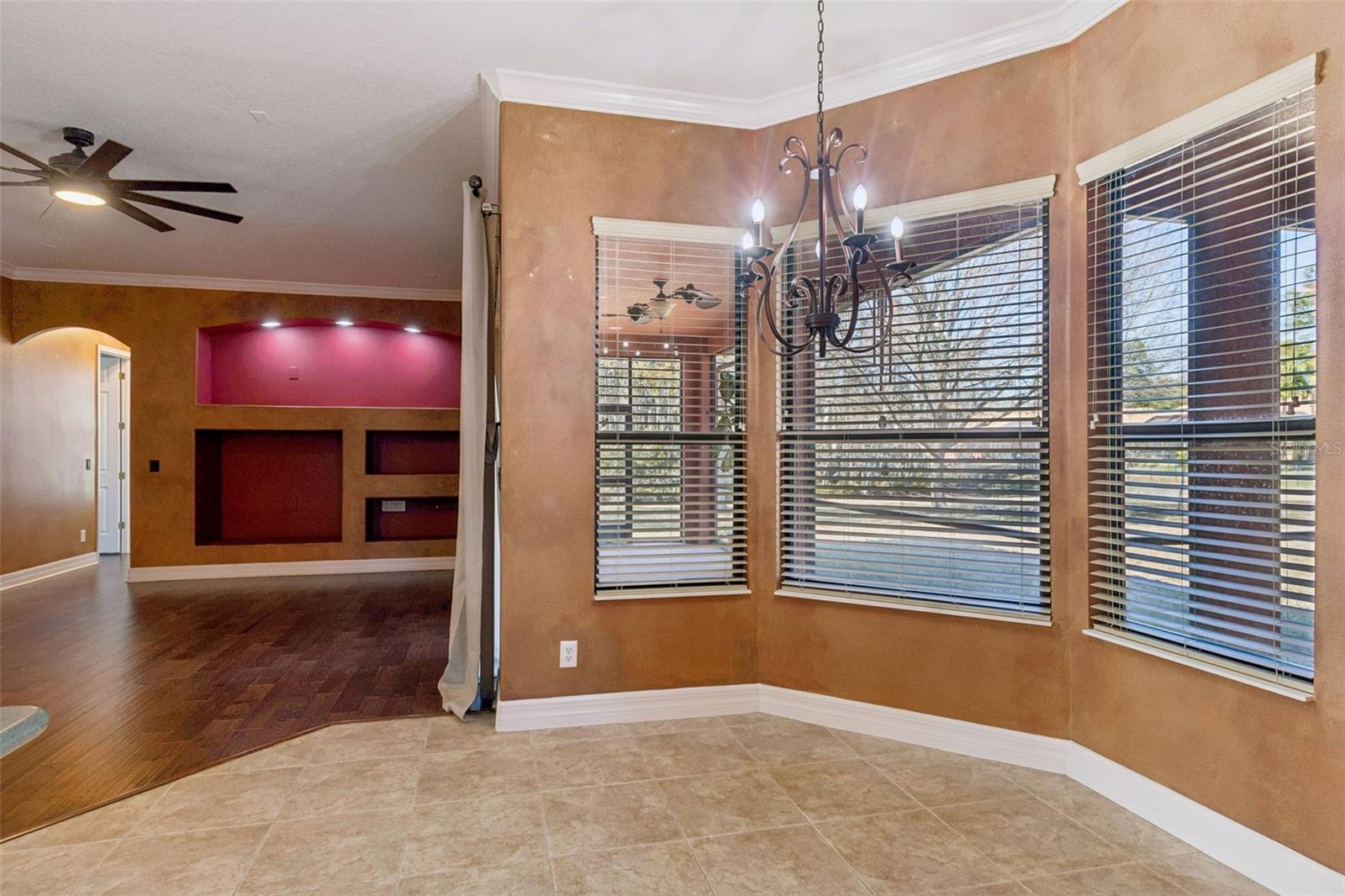 Dinette overlooking screened lanai