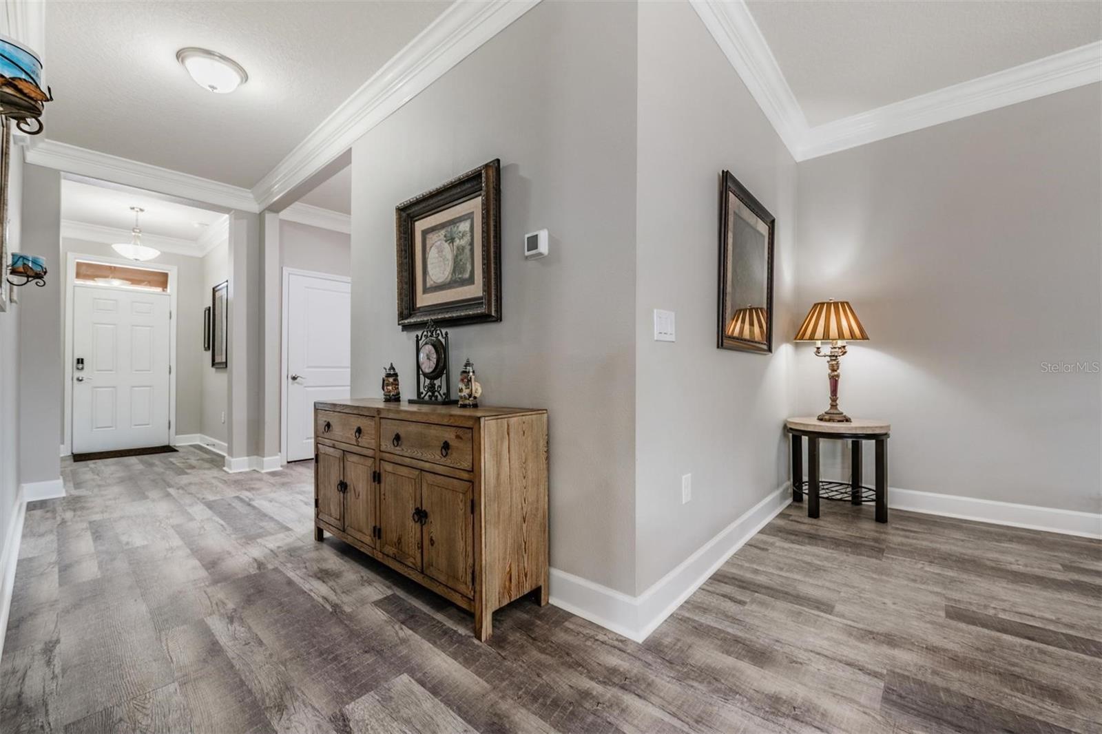 Beautiful new luxury vinyl throughout all main living areas!