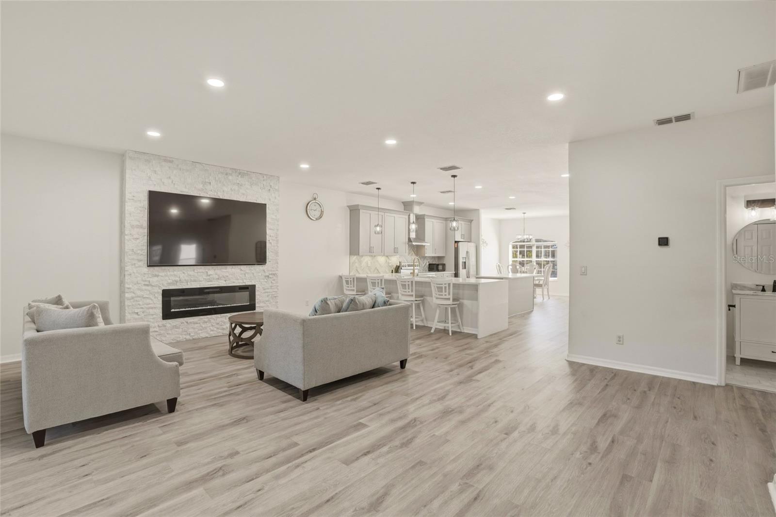 Living Room & Kitchen