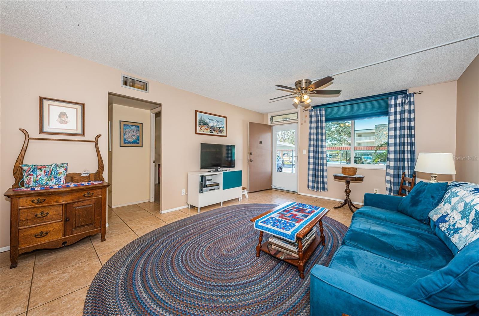 Living Room to Front Door #2