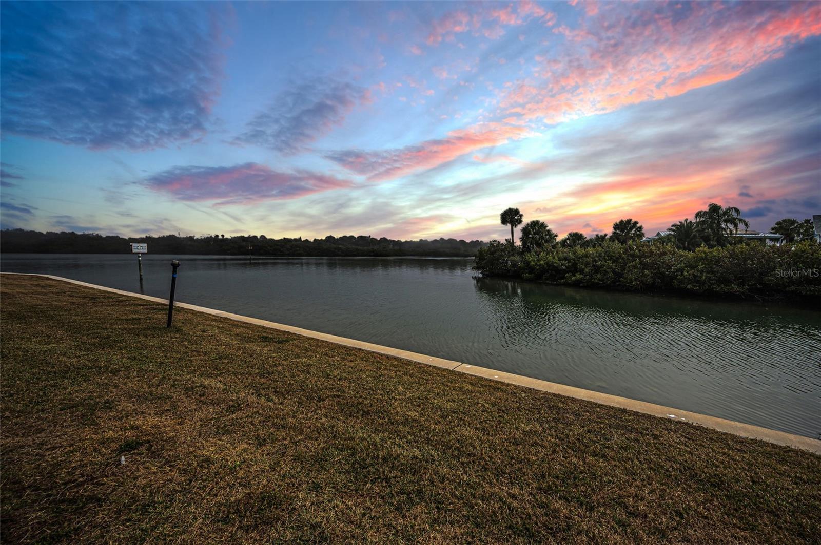 Evenings in your waterfront backyard!