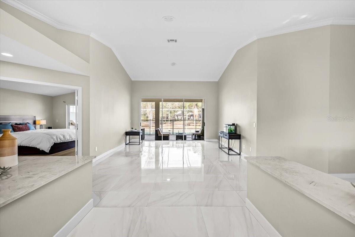 Entrance to Living Rm