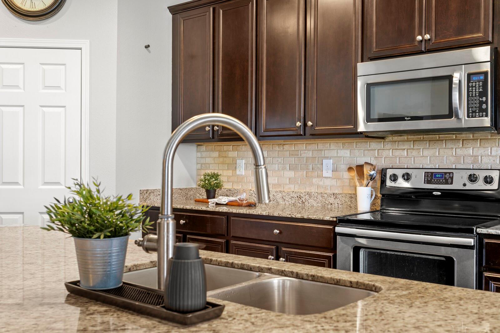 Stainless appliances