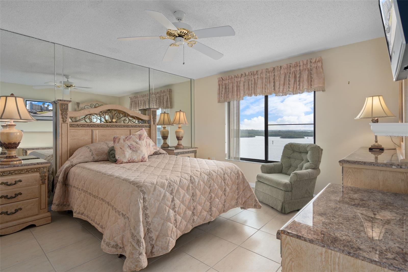 Master suite with Gulf front view