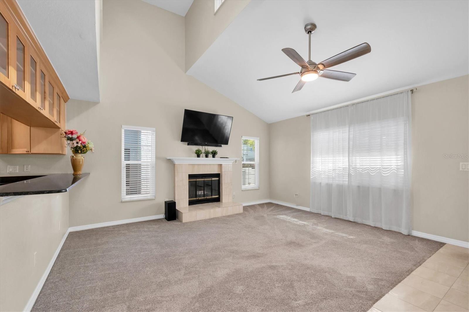 Brand new carpet with life time waterproof padding - nothing but the best!