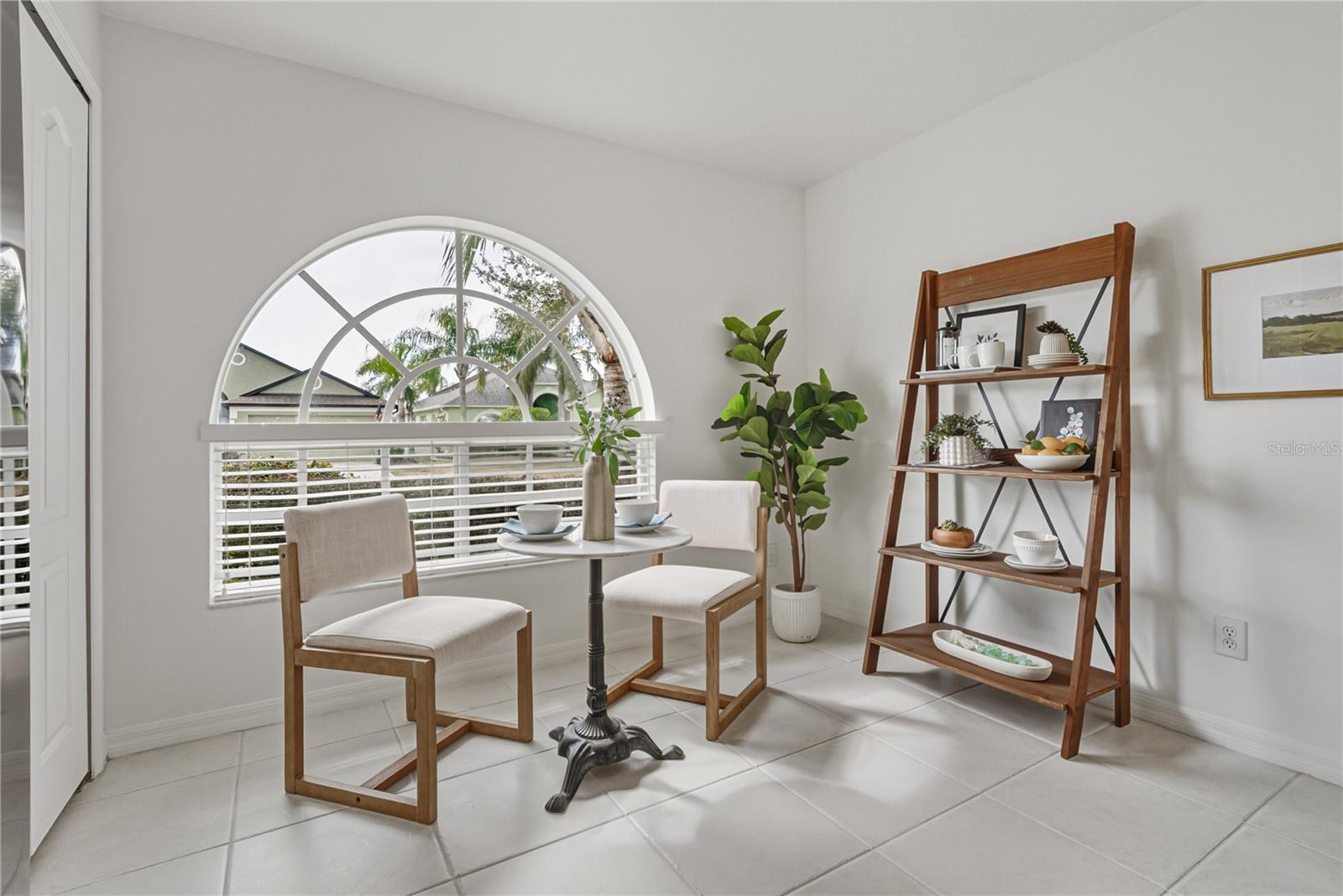 Eat In Kitchen with Paladian Window