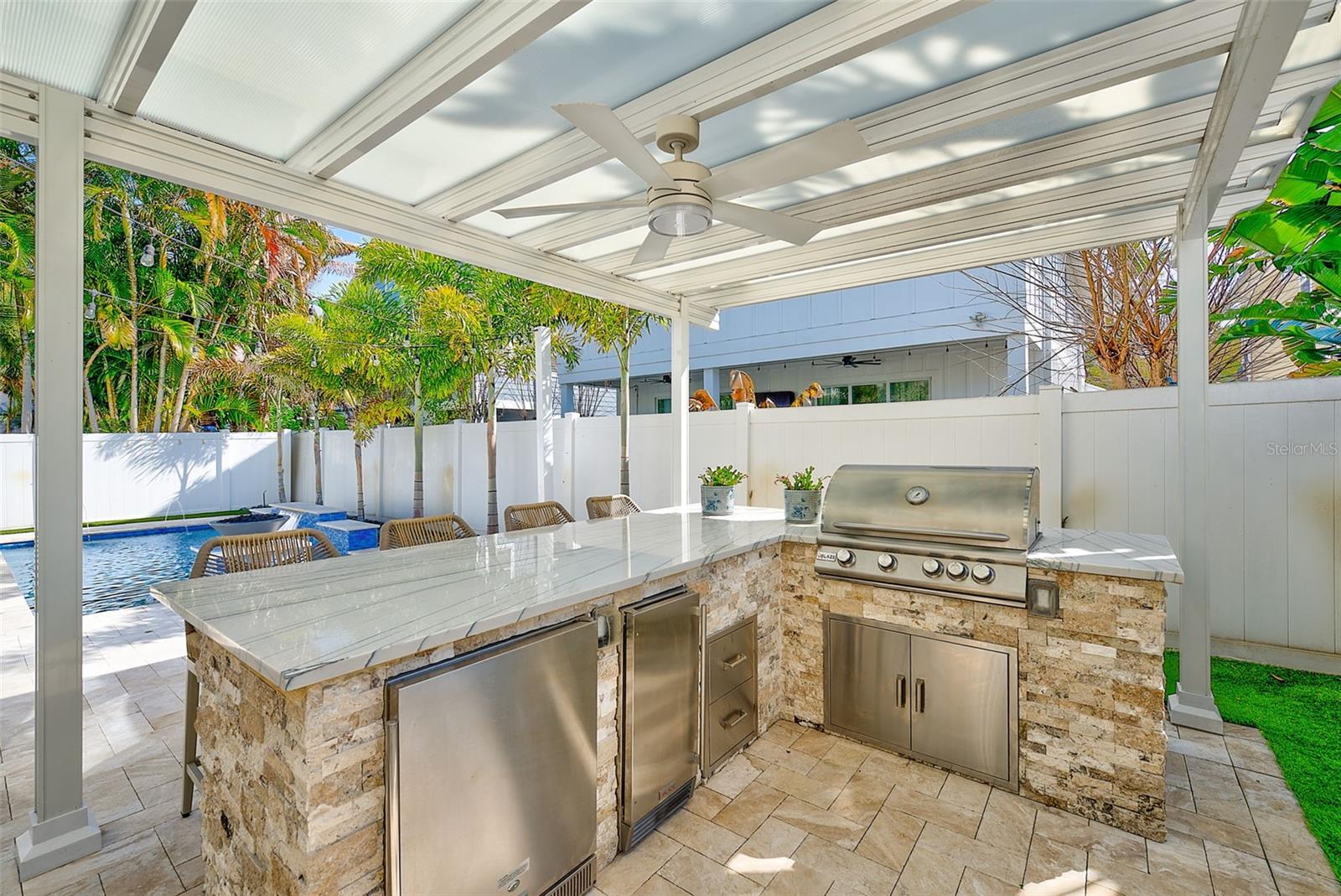 Outdoor Kitchen