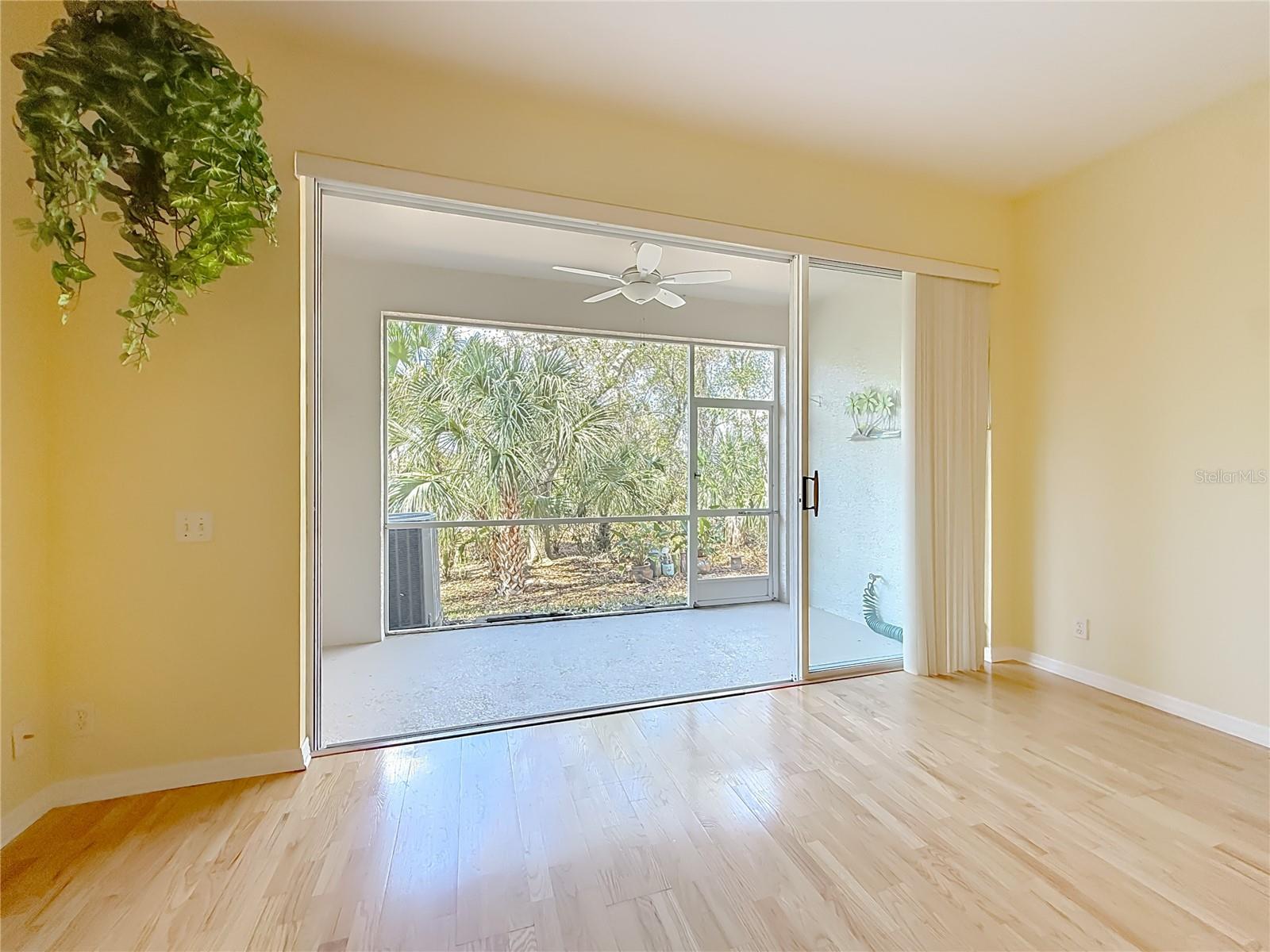 Living Space - Screened Lanai - Green Space/Preserve