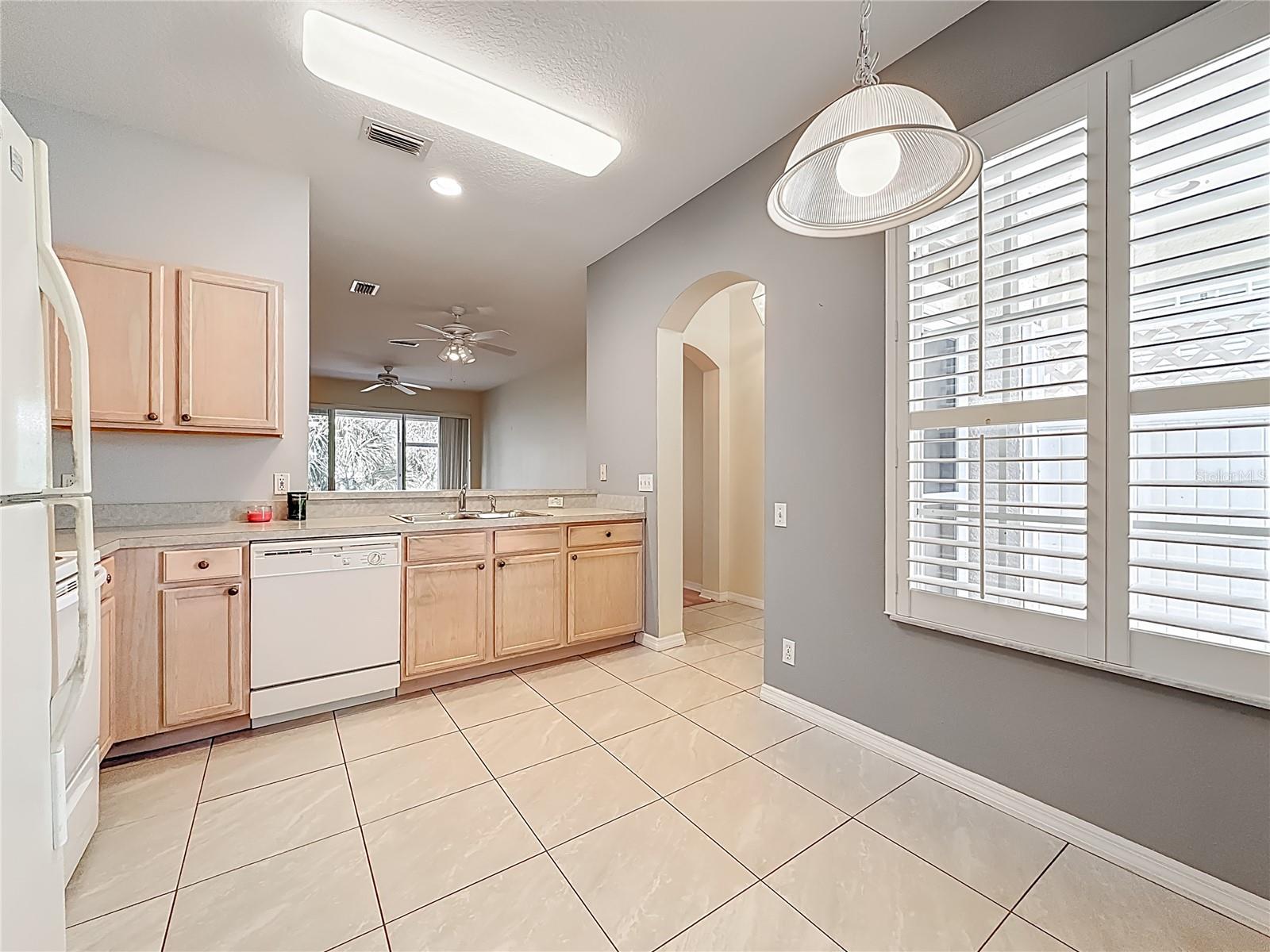 Casual Eating Space - Kitchen - Living Space