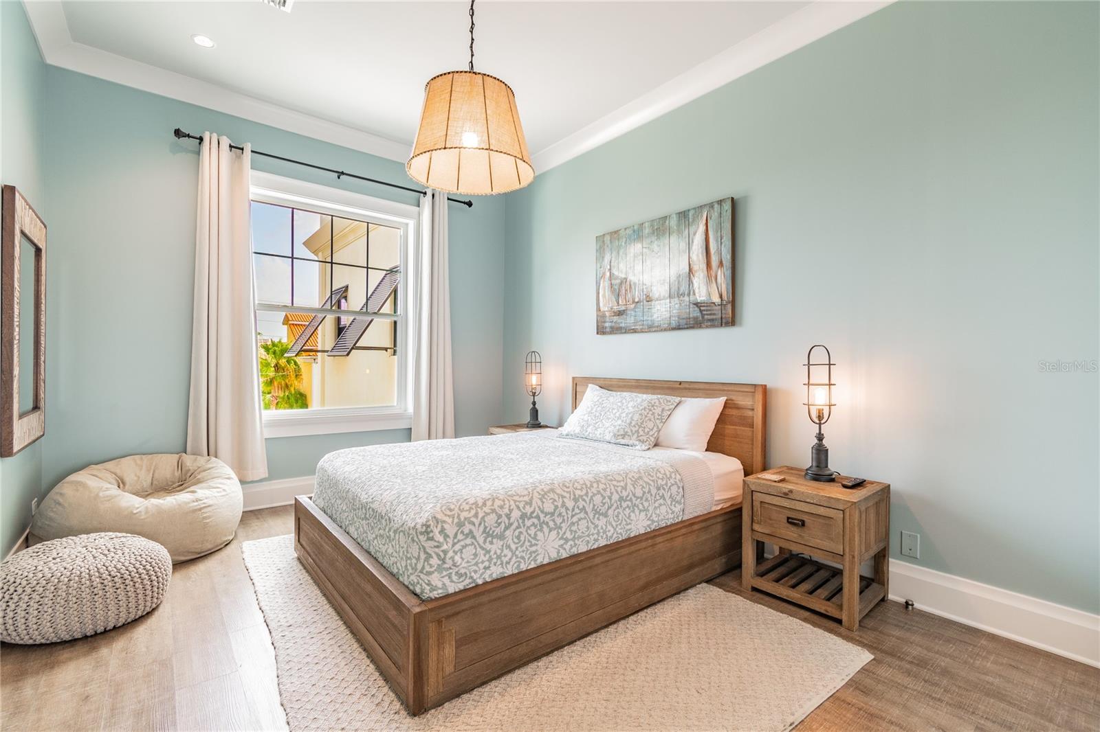 2nd Bedroom with King size Bed, Flat Screen TV and Custom Closet