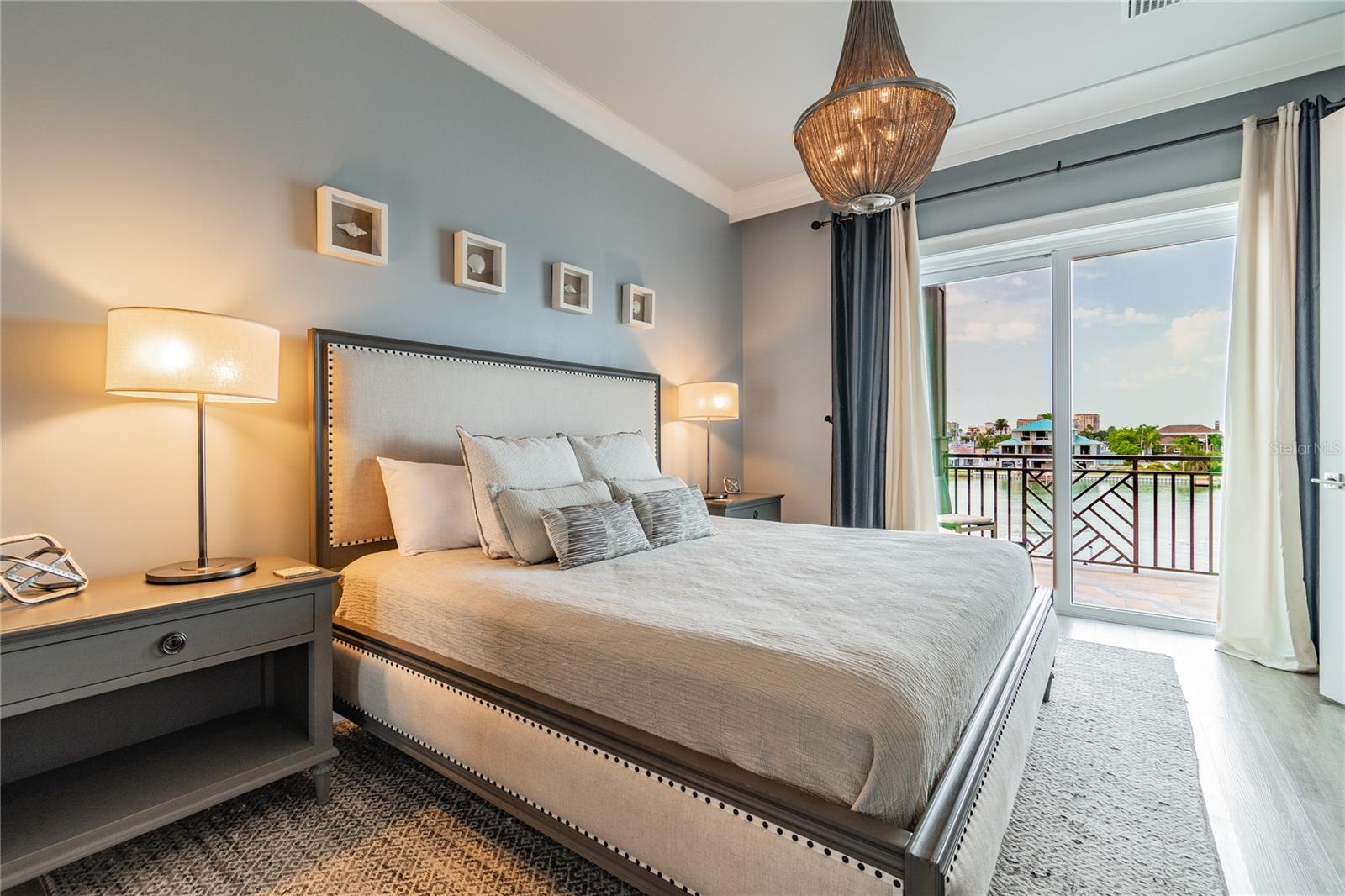 Master Bedroom with King size Bed, Flat Screen TV & Large Balcony overlooking Clearwater Bay