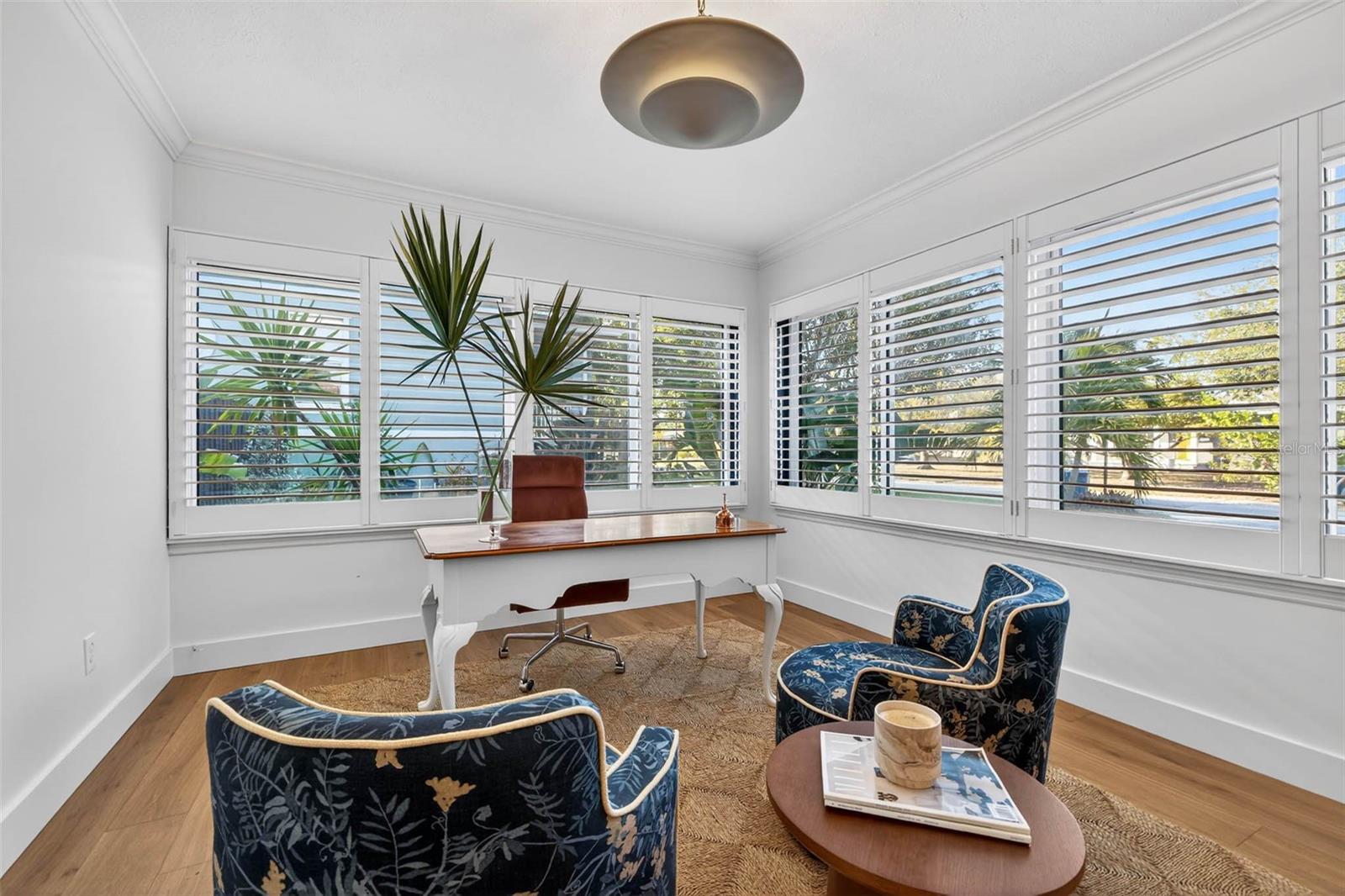 Home office/3rd Bedroom