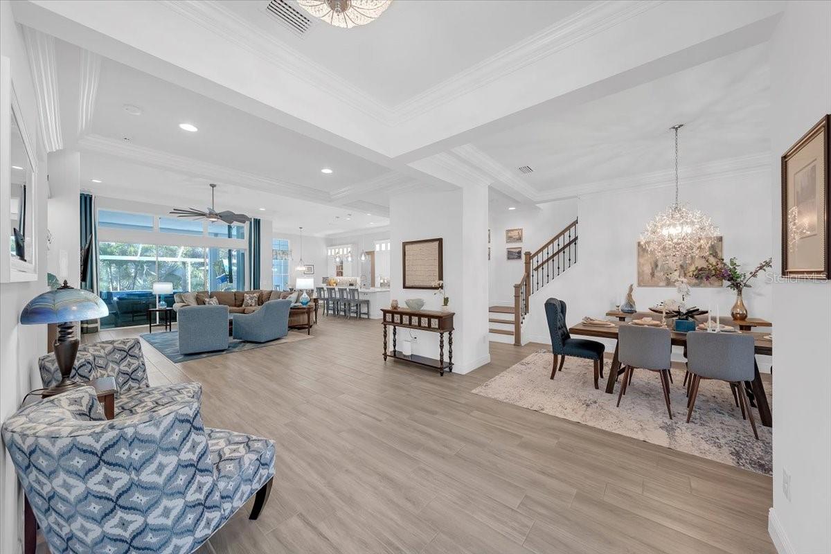Tray Ceilings with a Crown Molding Inlay
