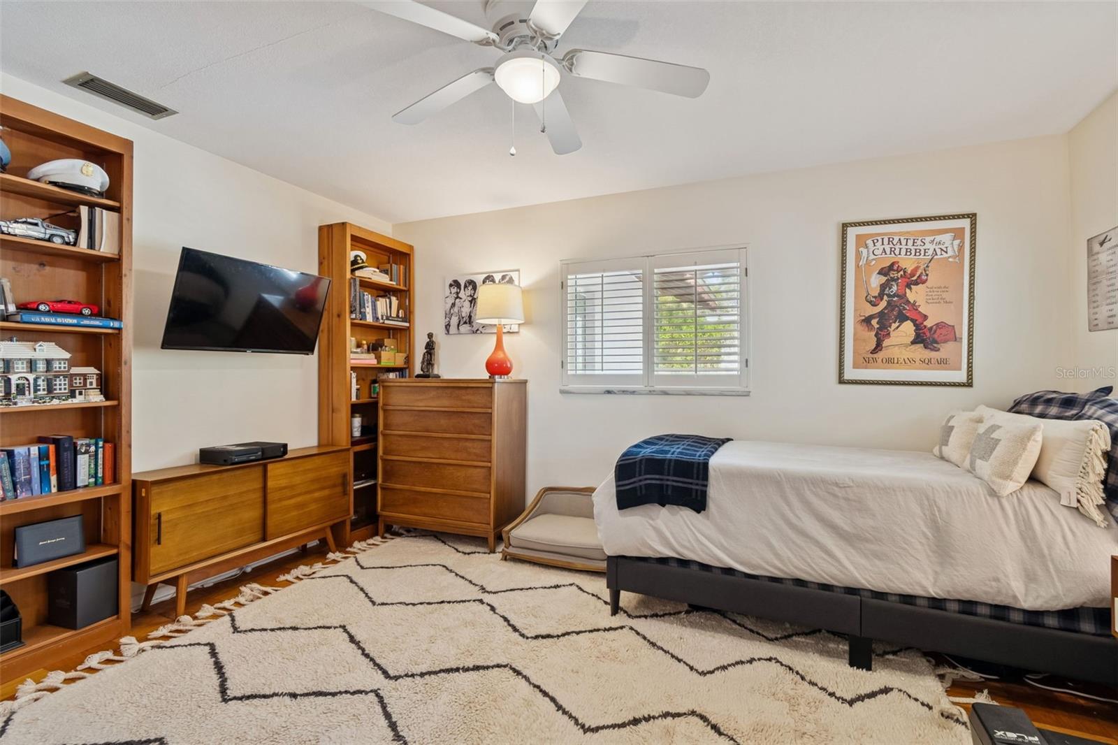Bedroom #3 w/Built-in Bookshelves