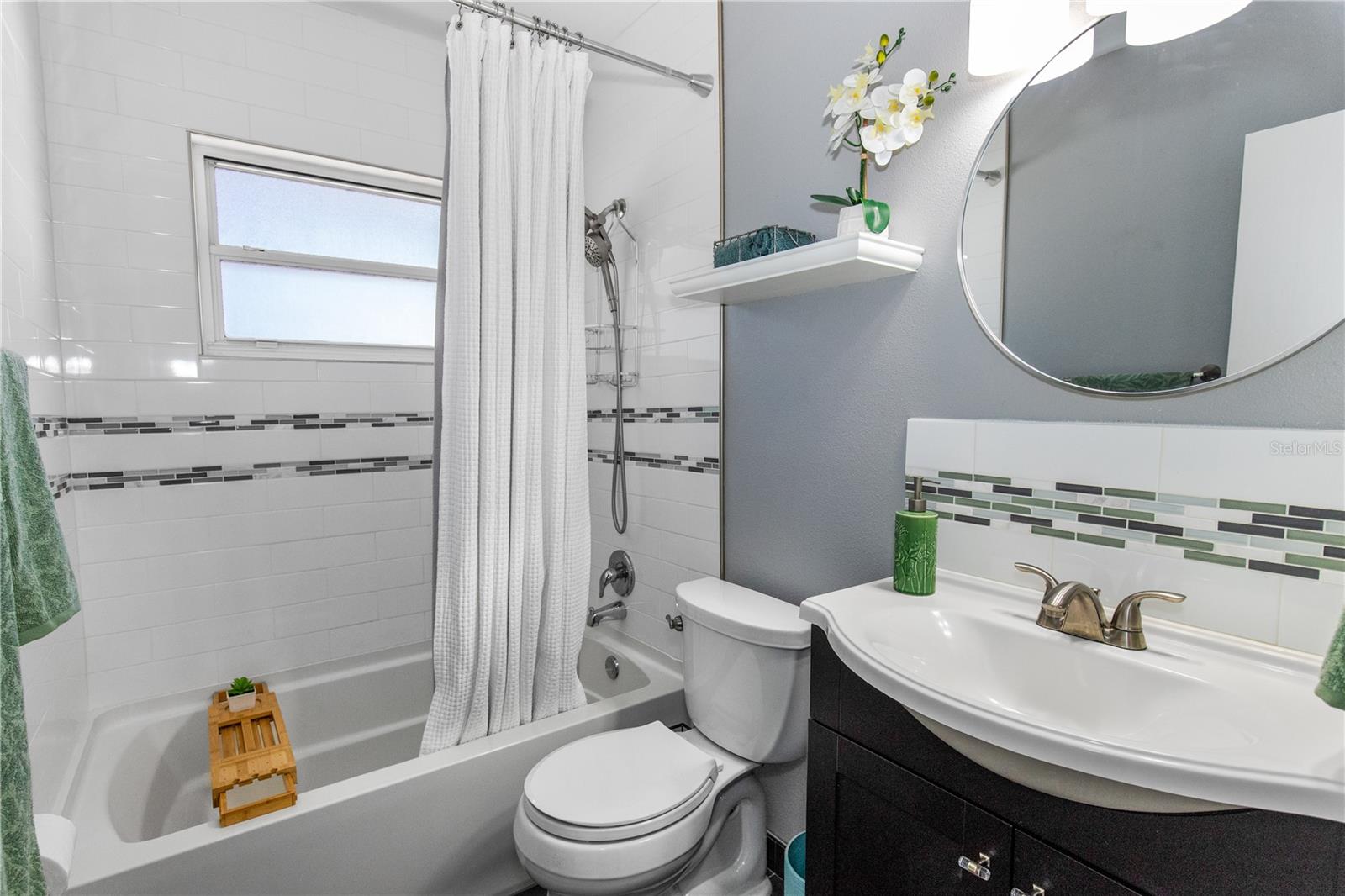 Main bathroom totally updated