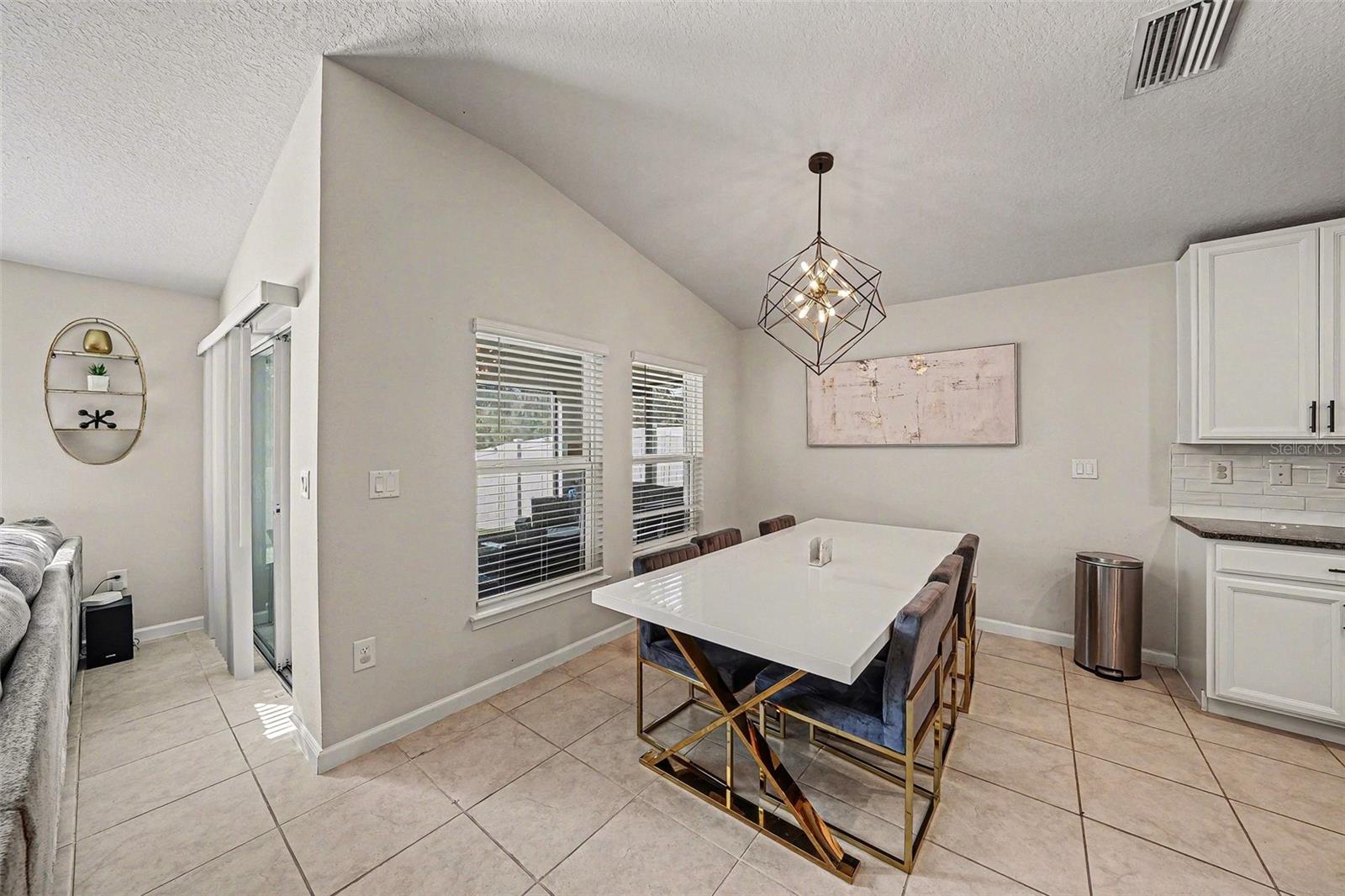 Dining Room - 18400 Hunters Meadow Walk, Land O Lakes, FL 34638