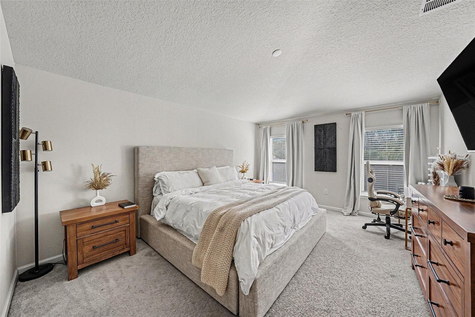 Primary Bedroom - 18400 Hunters Meadow Walk, Land O Lakes, FL 34638