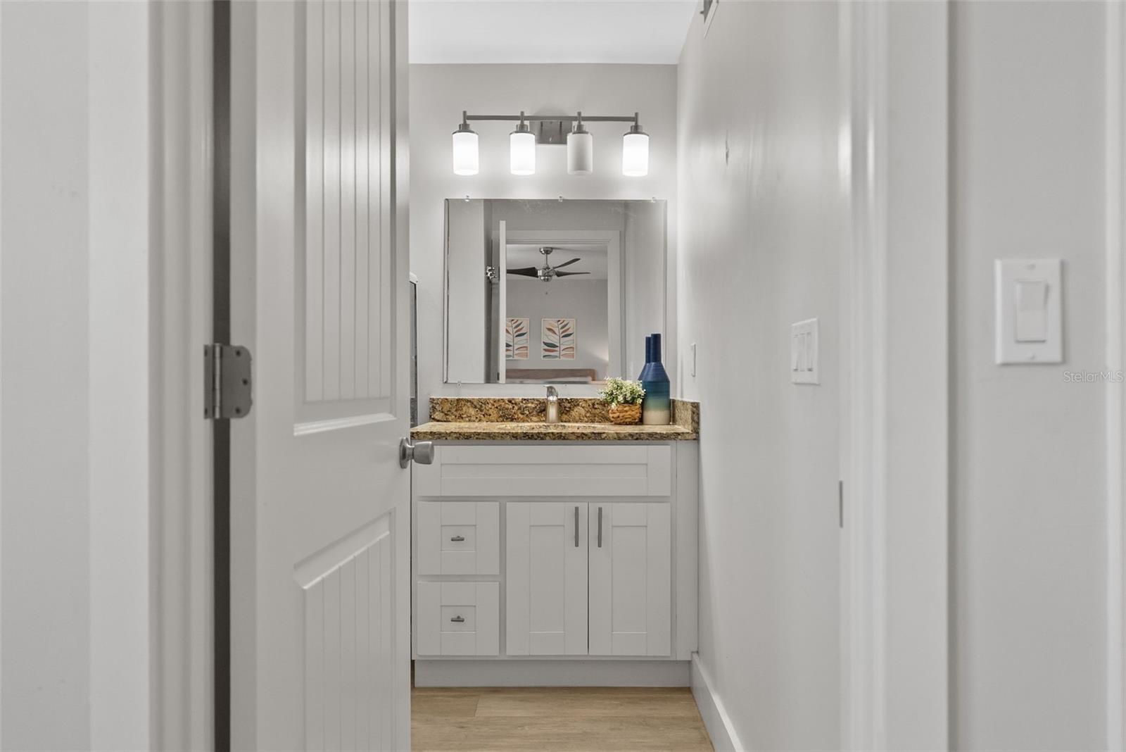 En suite primary bath