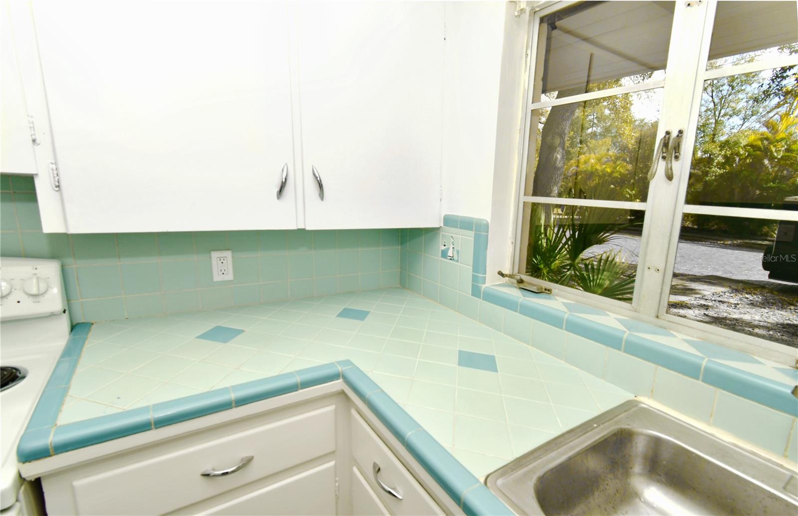 Adorable retro tiled kitchen