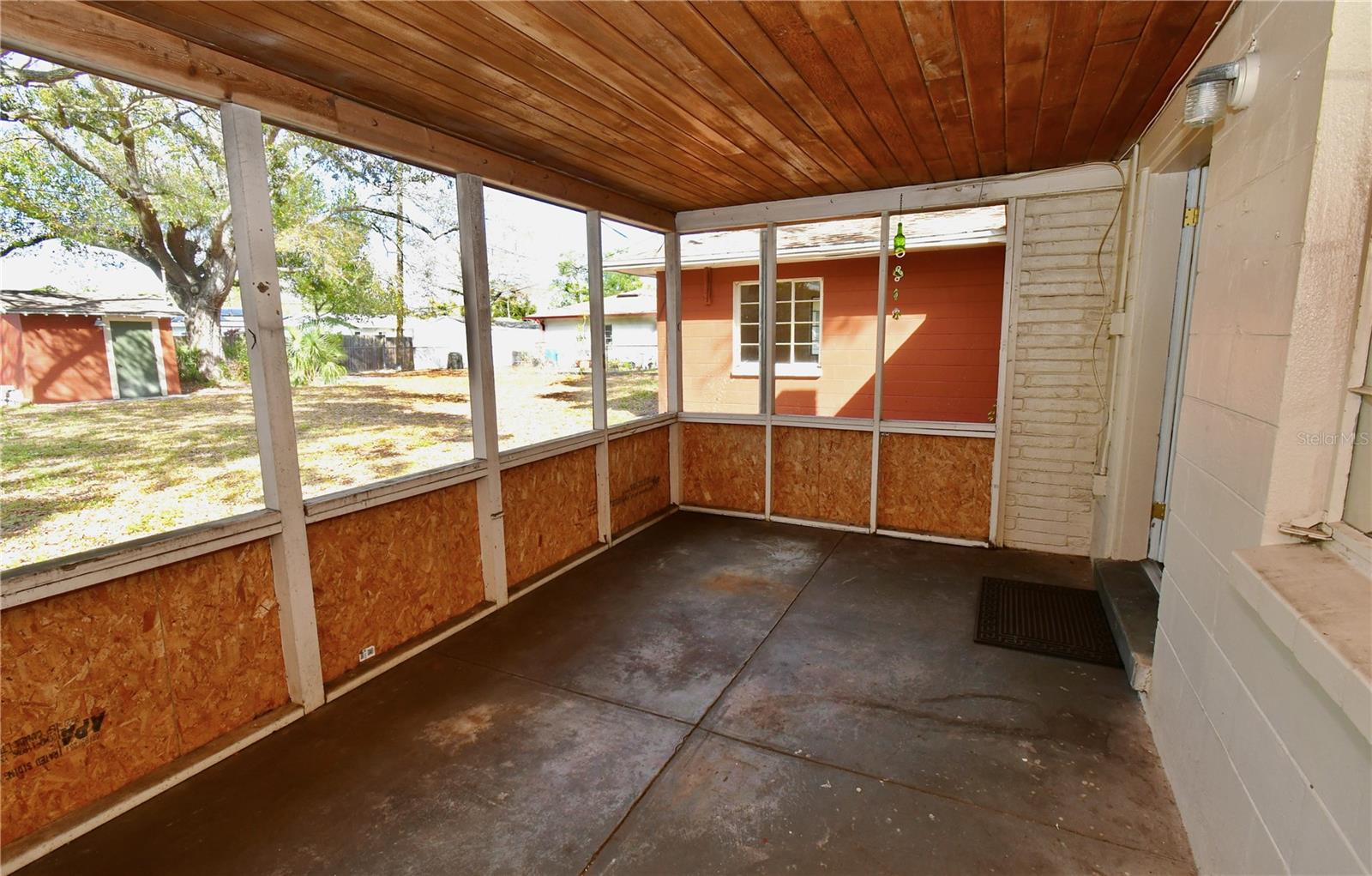 Screened in Back Porch overlooking huge backyard
