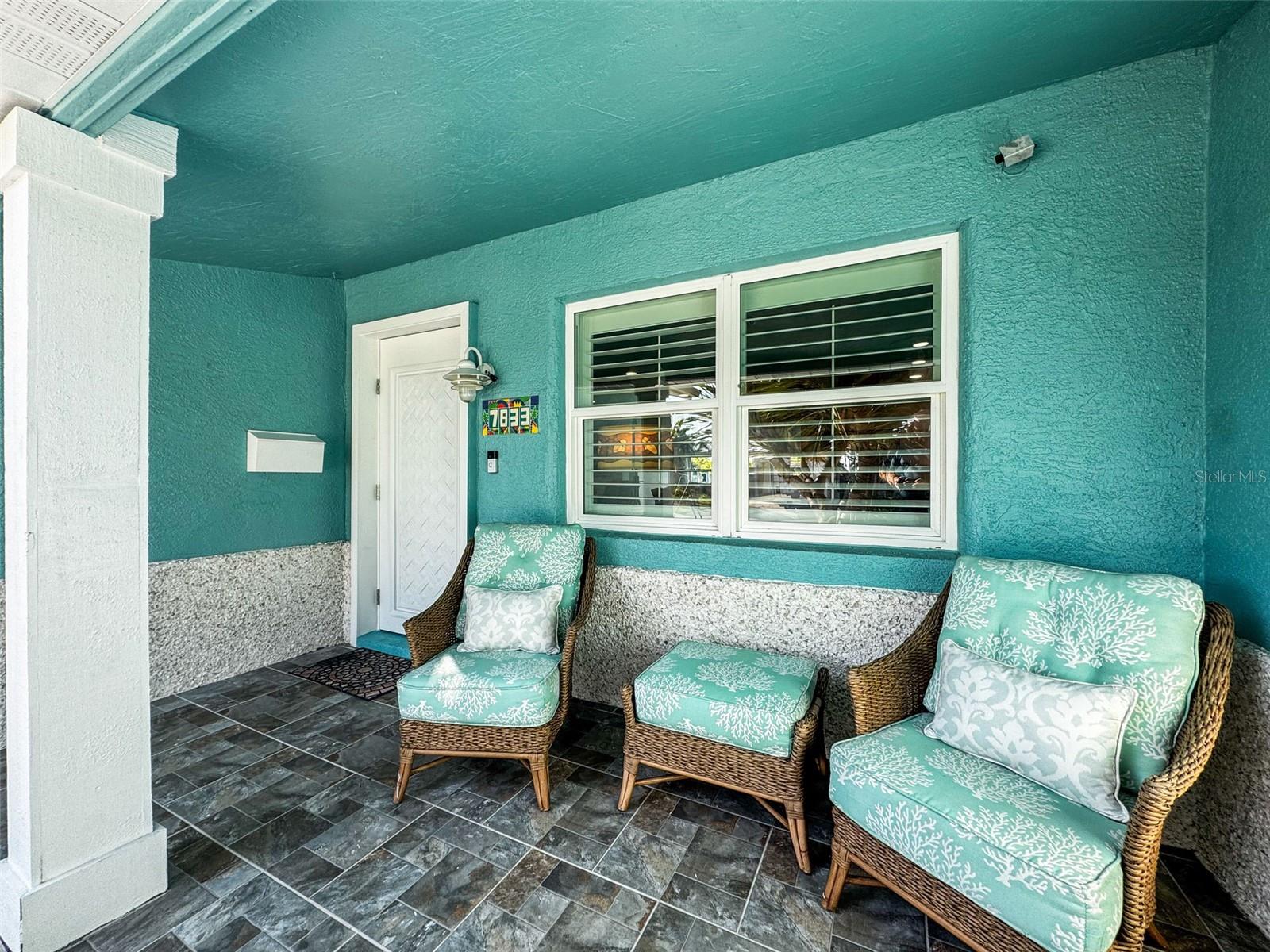 Charming Front Patio w/Seashell Walls