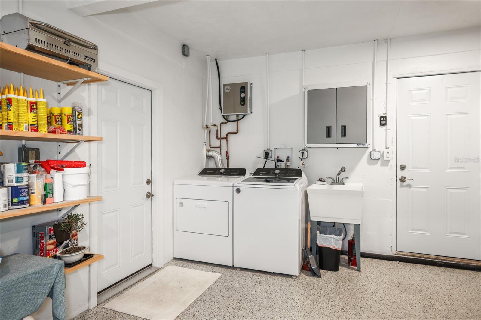 Garage w/New Washer/Dryer 2026