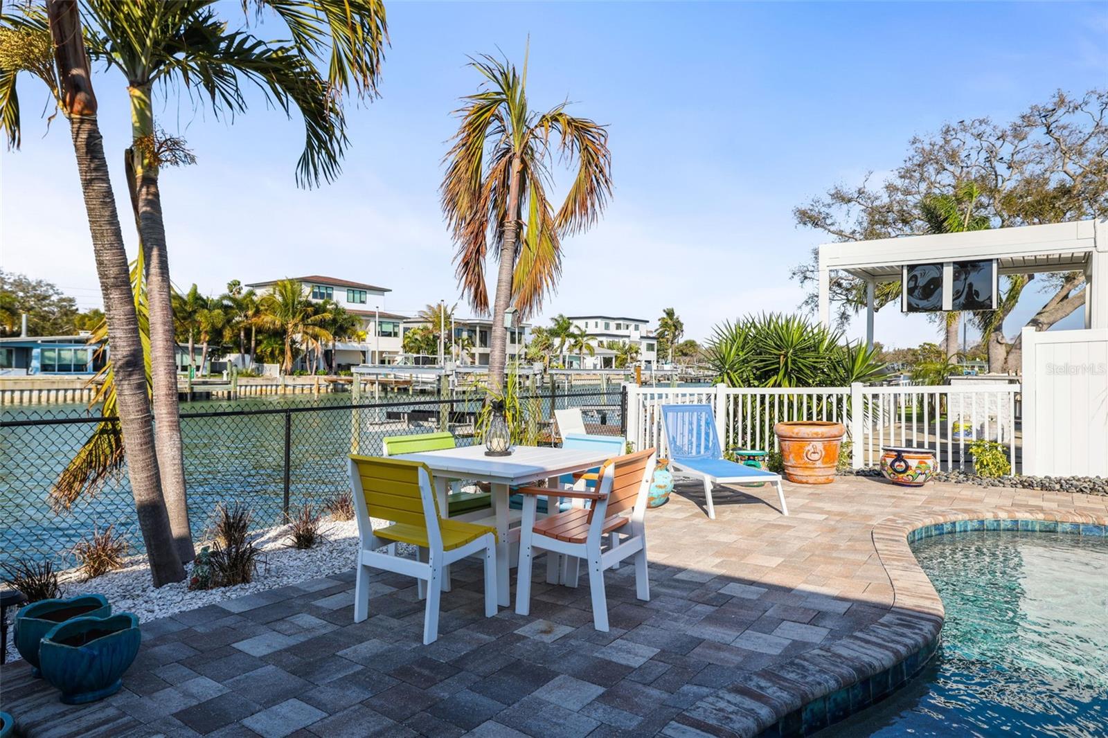 Patio Area w/Brick Pavers