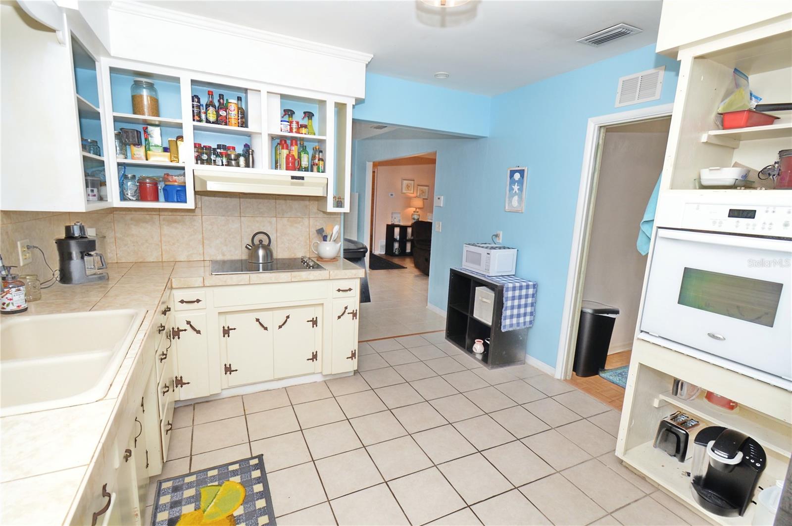 Huge kitchen with room for island