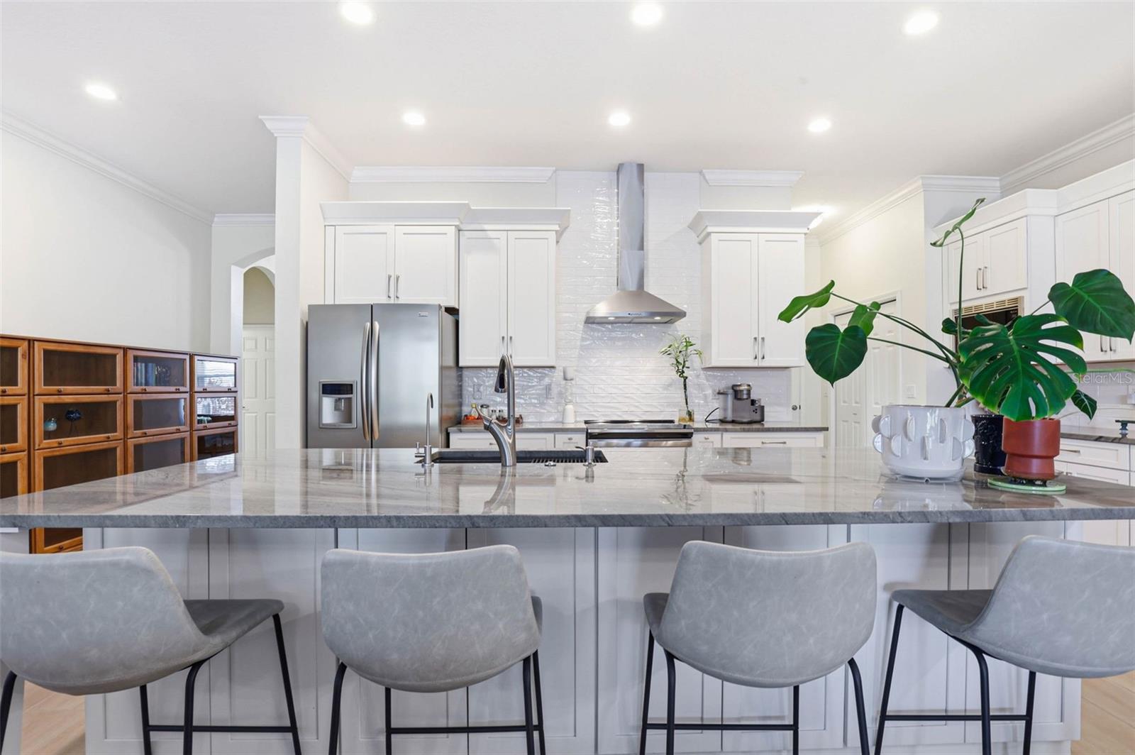 Kitchen: Quartzite Counter Tops