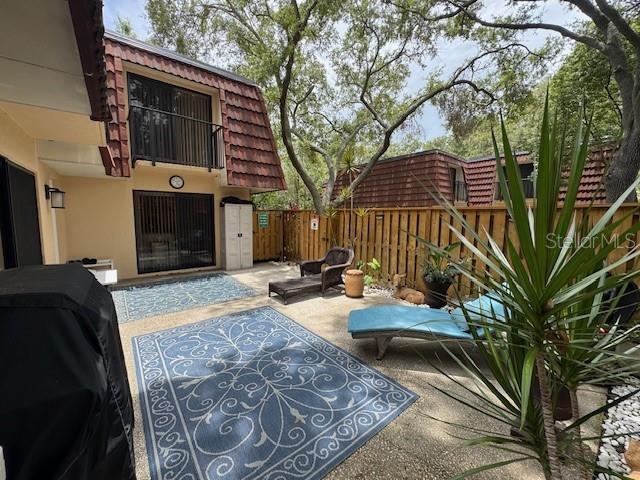 Big fenced front yard